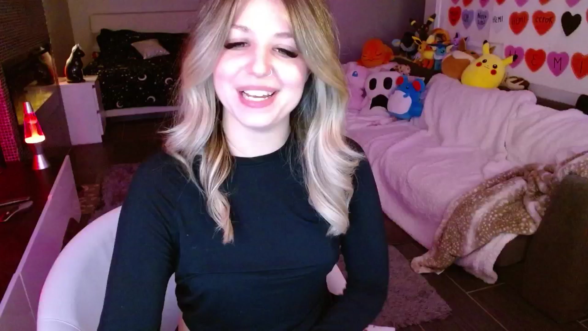 Gallery image thumbnail from Serafina's myfreecams stream on, 03/27/2025, 03:53 image 2 of 20