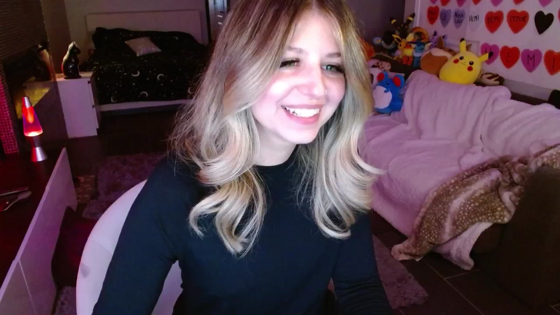 Gallery image thumbnail from Serafina's myfreecams stream on, 03/27/2025, 03:53 image 13 of 20