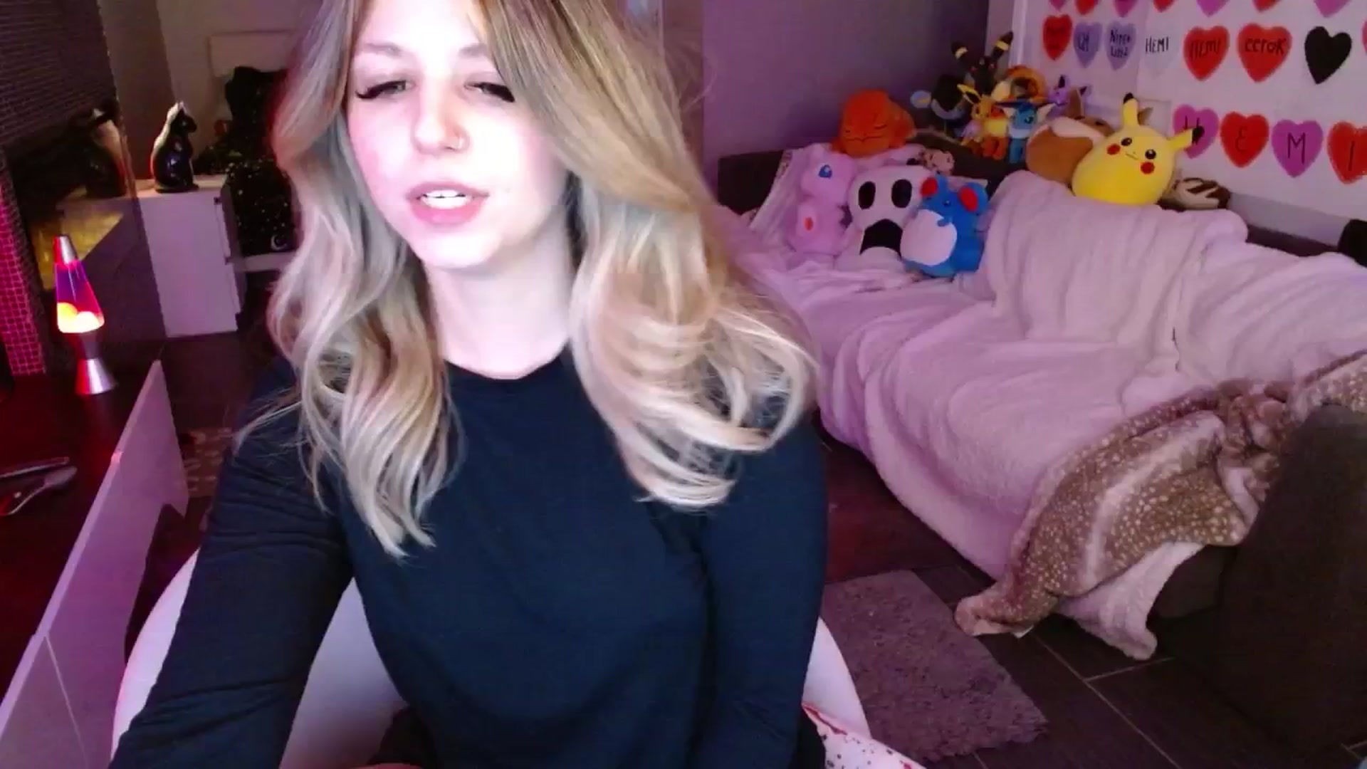Gallery image thumbnail from Serafina's myfreecams stream on, 03/27/2025, 03:53 image 18 of 20
