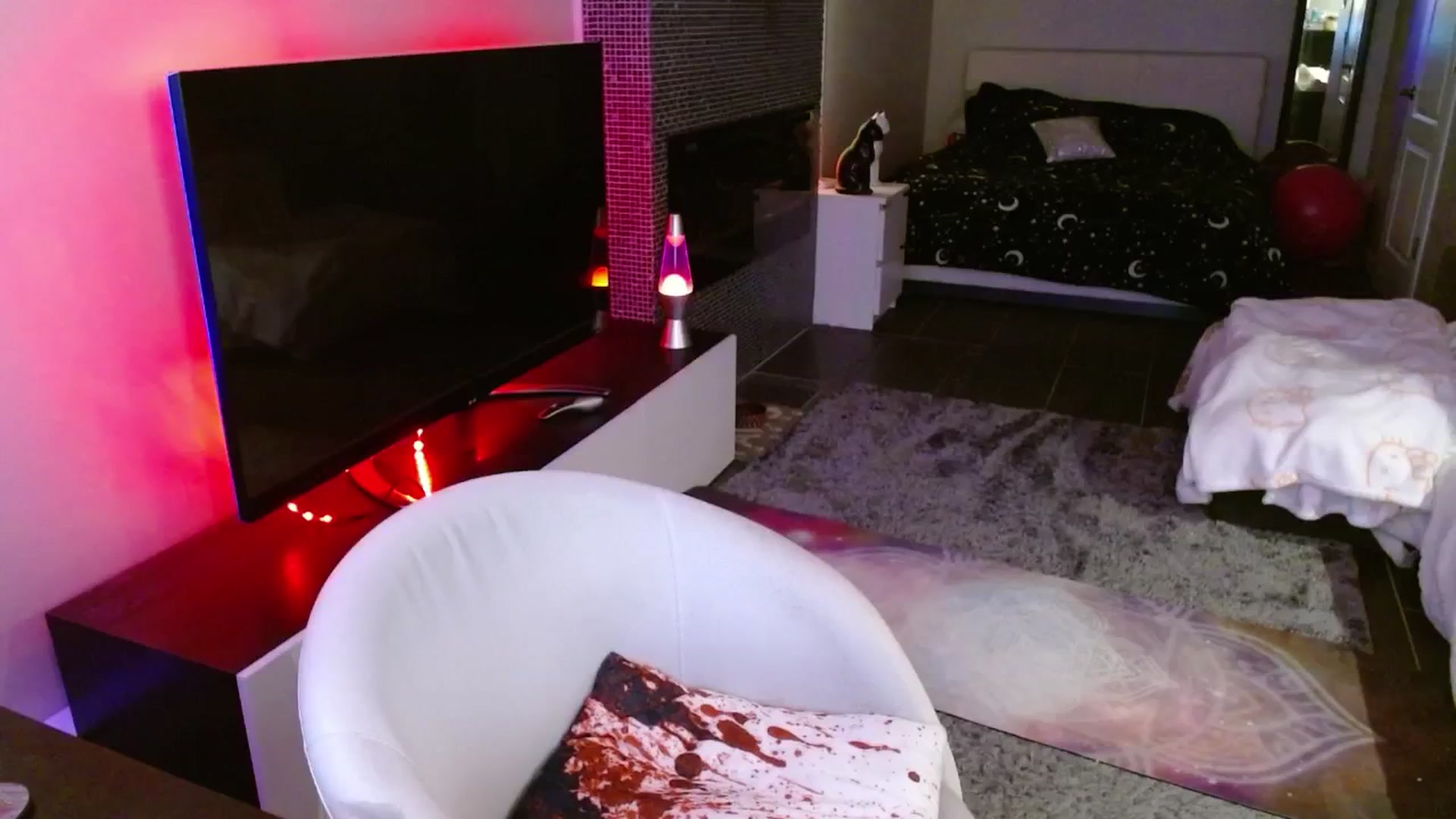 Gallery image thumbnail from Serafina's myfreecams stream on, 03/28/2025, 04:10 image 19 of 20