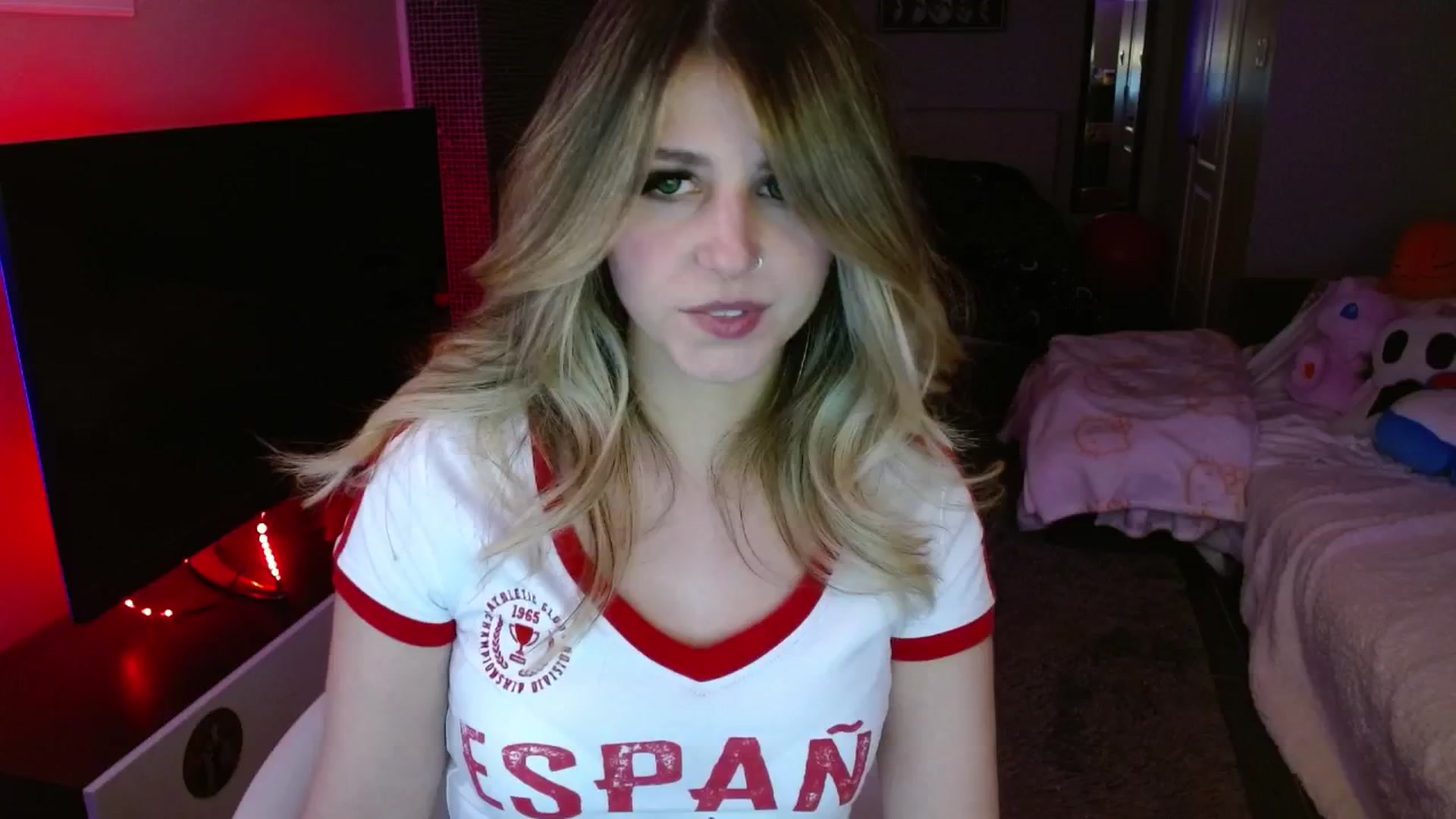 Gallery image thumbnail from Serafina's myfreecams stream on, 03/29/2025, 05:30 image 19 of 20