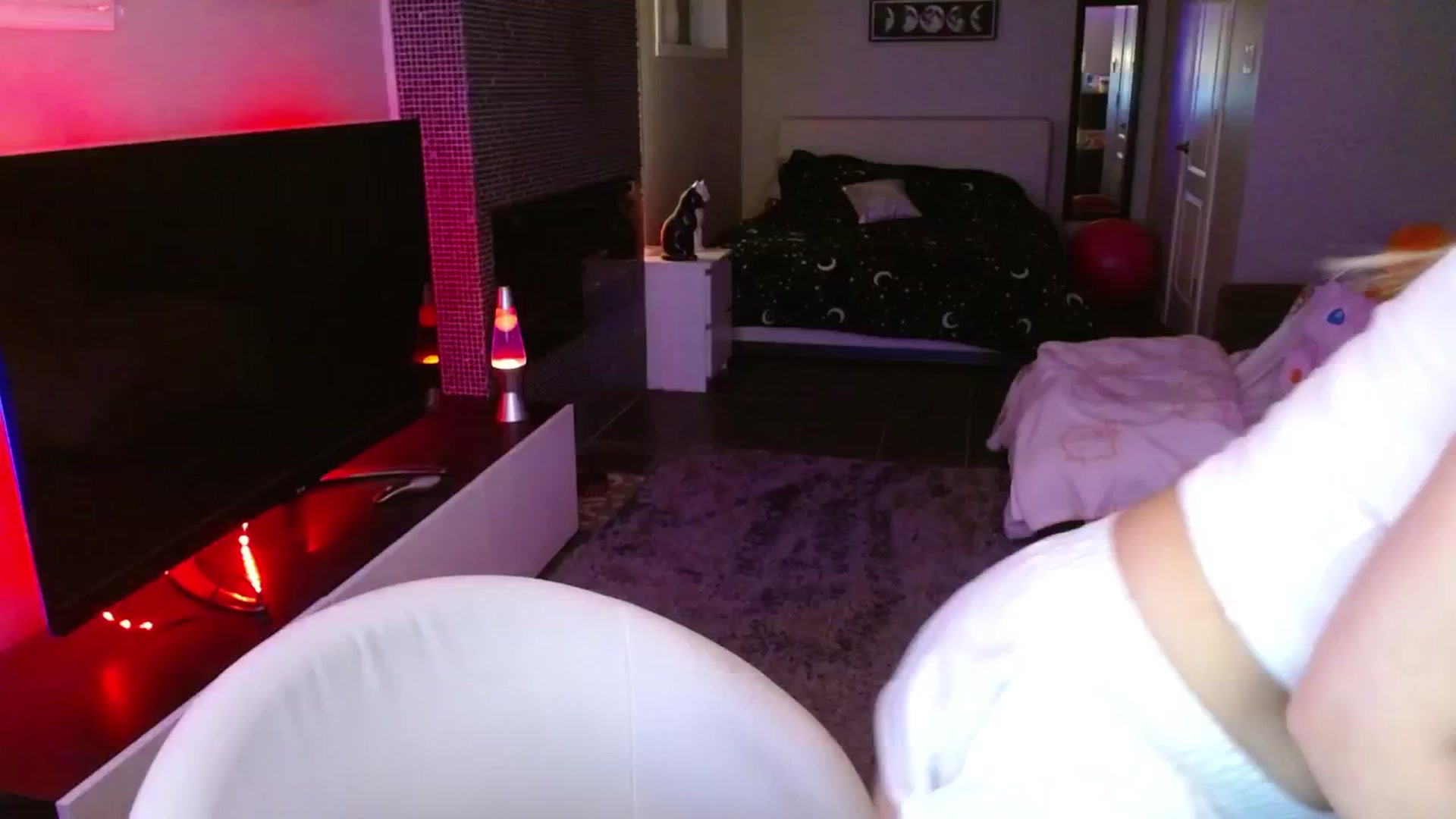 Gallery image thumbnail from Serafina's myfreecams stream on, 03/29/2025, 05:30 image 15 of 20