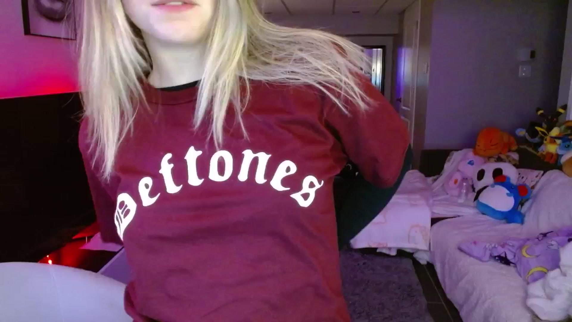 Gallery image thumbnail from Serafina's myfreecams stream on, 04/04/2025, 03:46 image 12 of 20