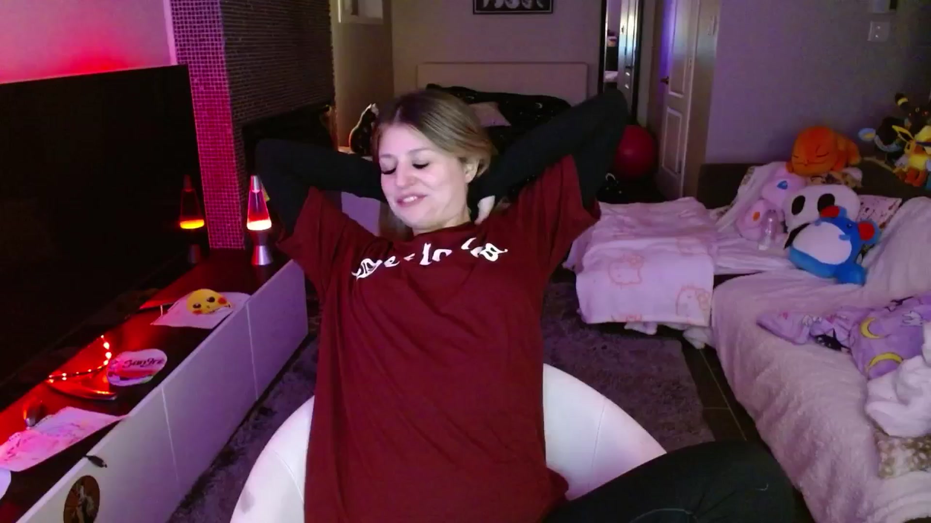 Gallery image thumbnail from Serafina's myfreecams stream on, 04/04/2025, 03:46 image 8 of 20