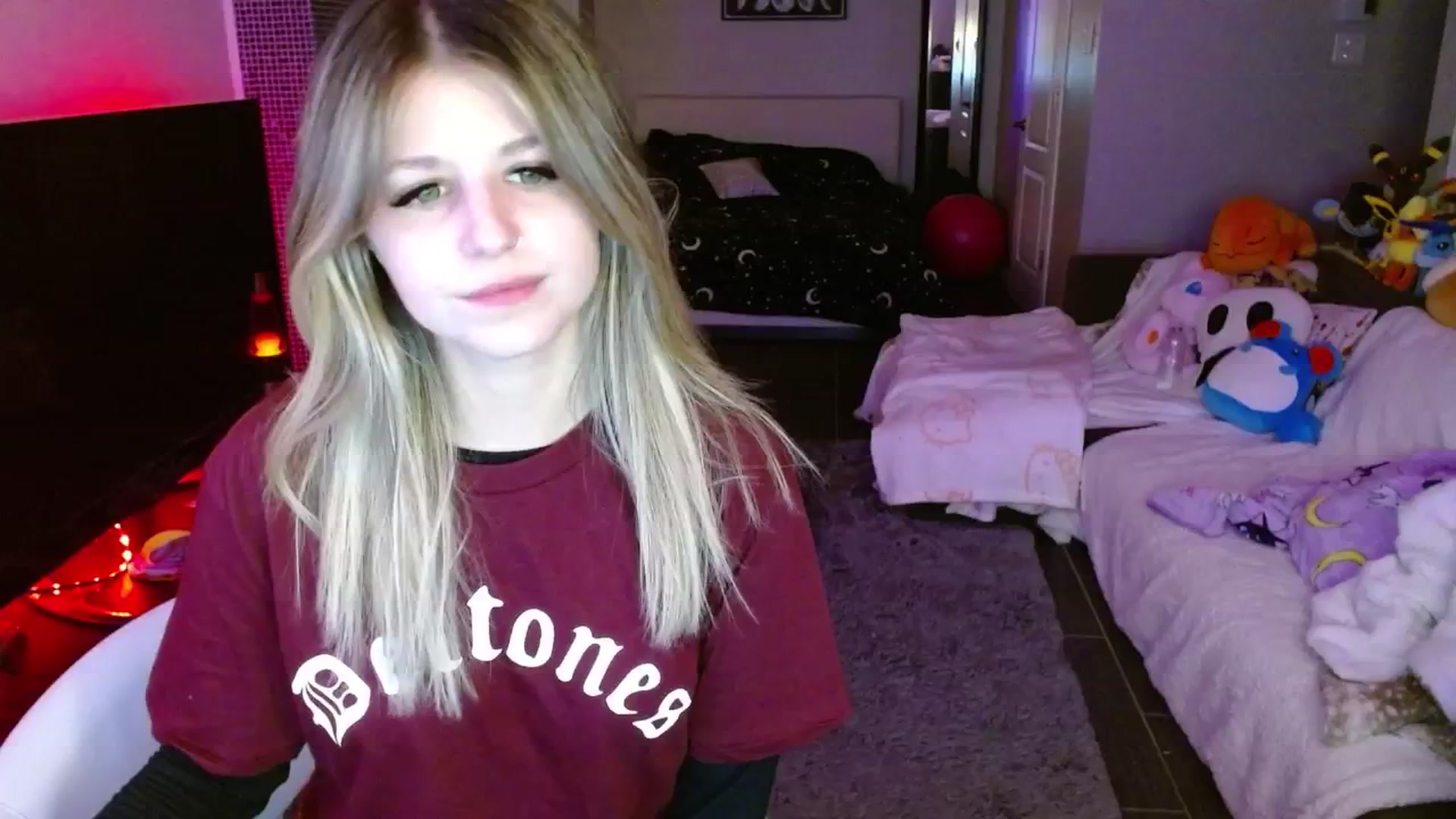 Gallery image thumbnail from Serafina's myfreecams stream on, 04/04/2025, 03:46 image 18 of 20