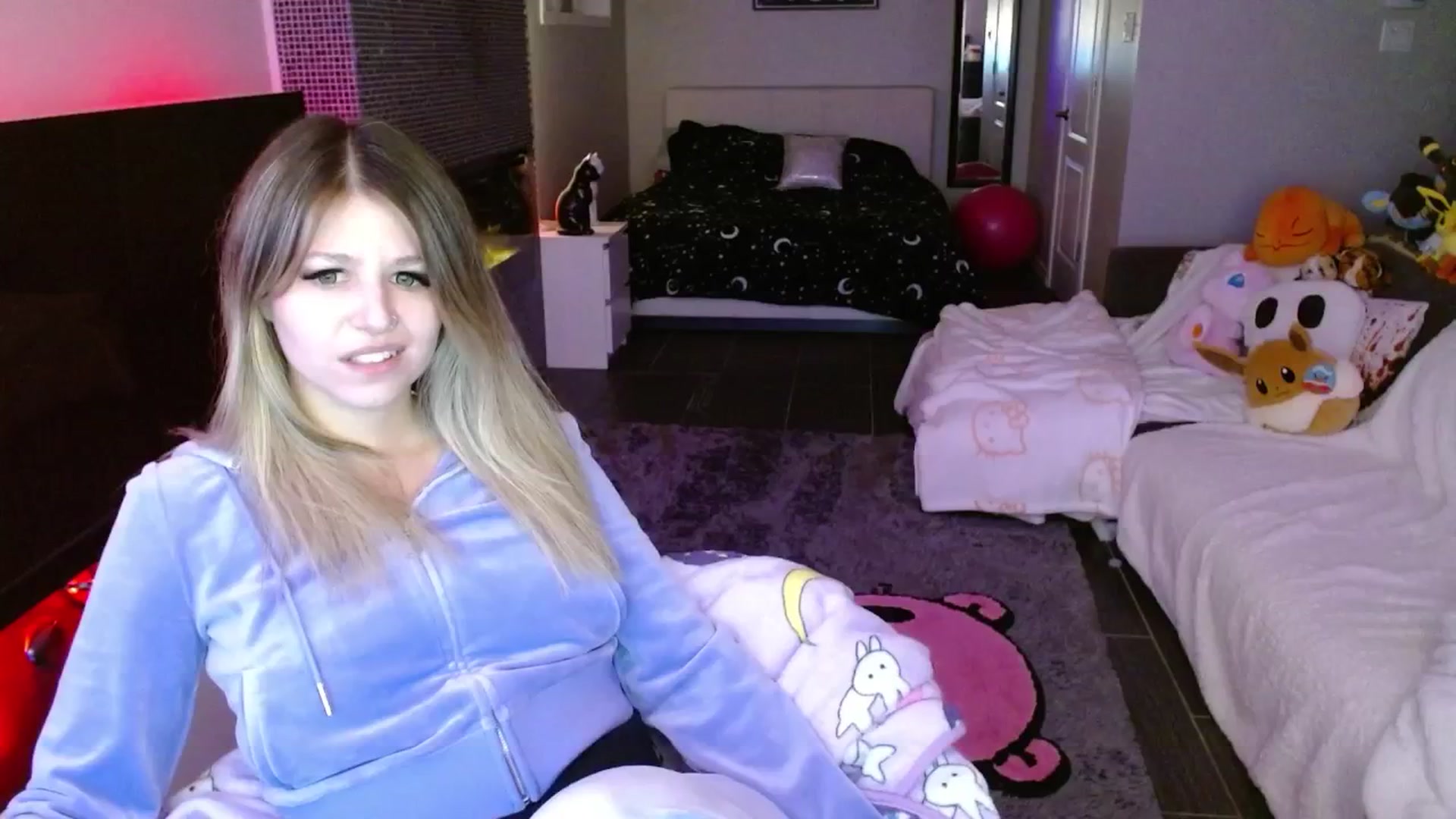 Gallery image thumbnail from Serafina's myfreecams stream on, 04/11/2025, 03:31 image 15 of 20