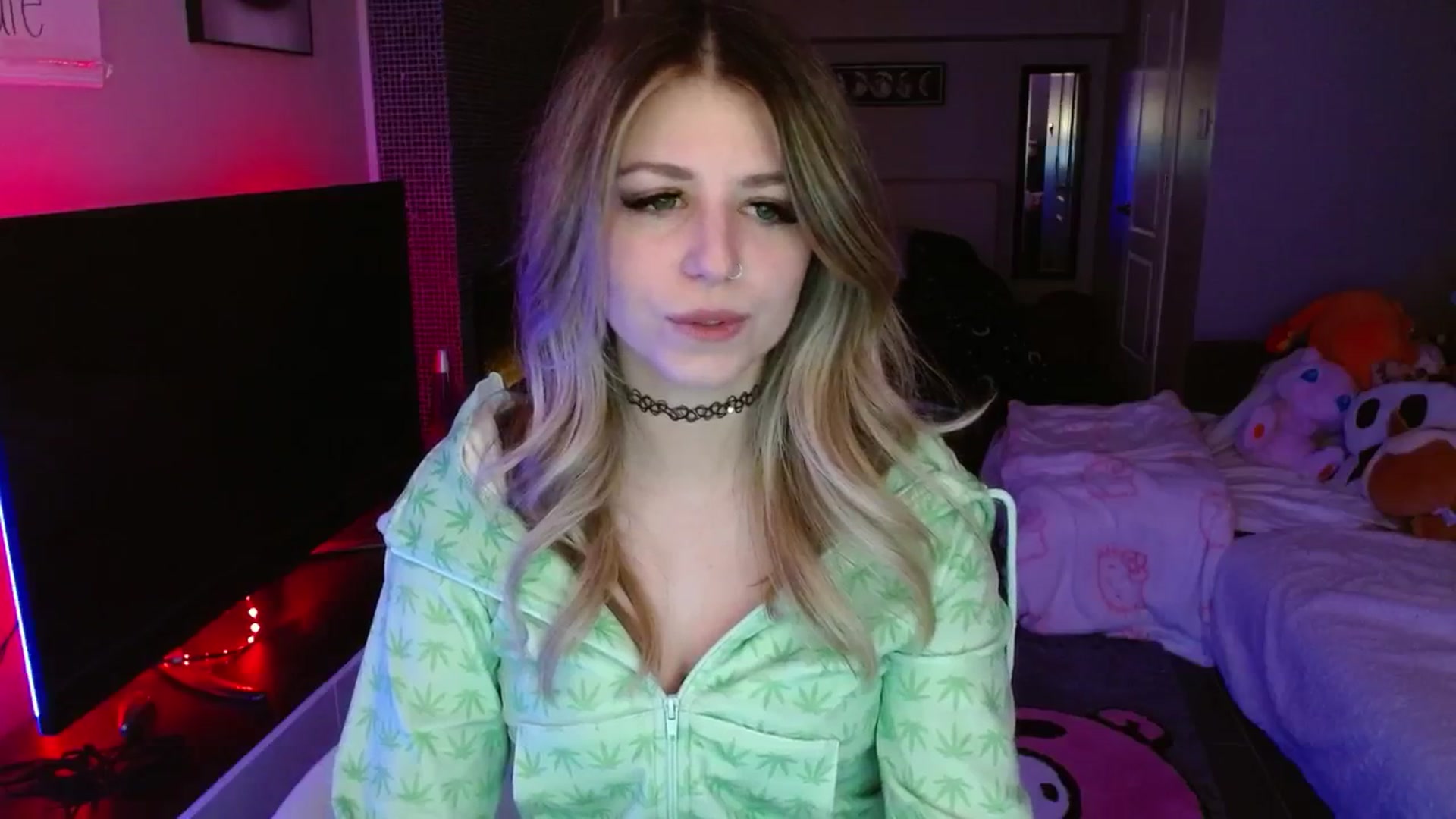 Gallery image thumbnail from Serafina's myfreecams stream on, 04/21/2025, 03:54 image 14 of 20