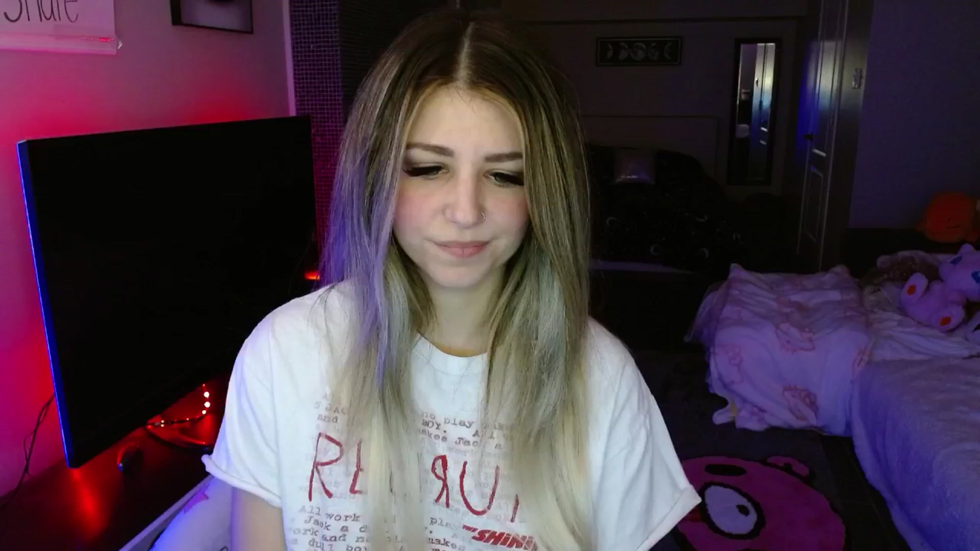 Gallery image thumbnail from Serafina's myfreecams stream on, 04/24/2025, 05:05 image 1 of 20