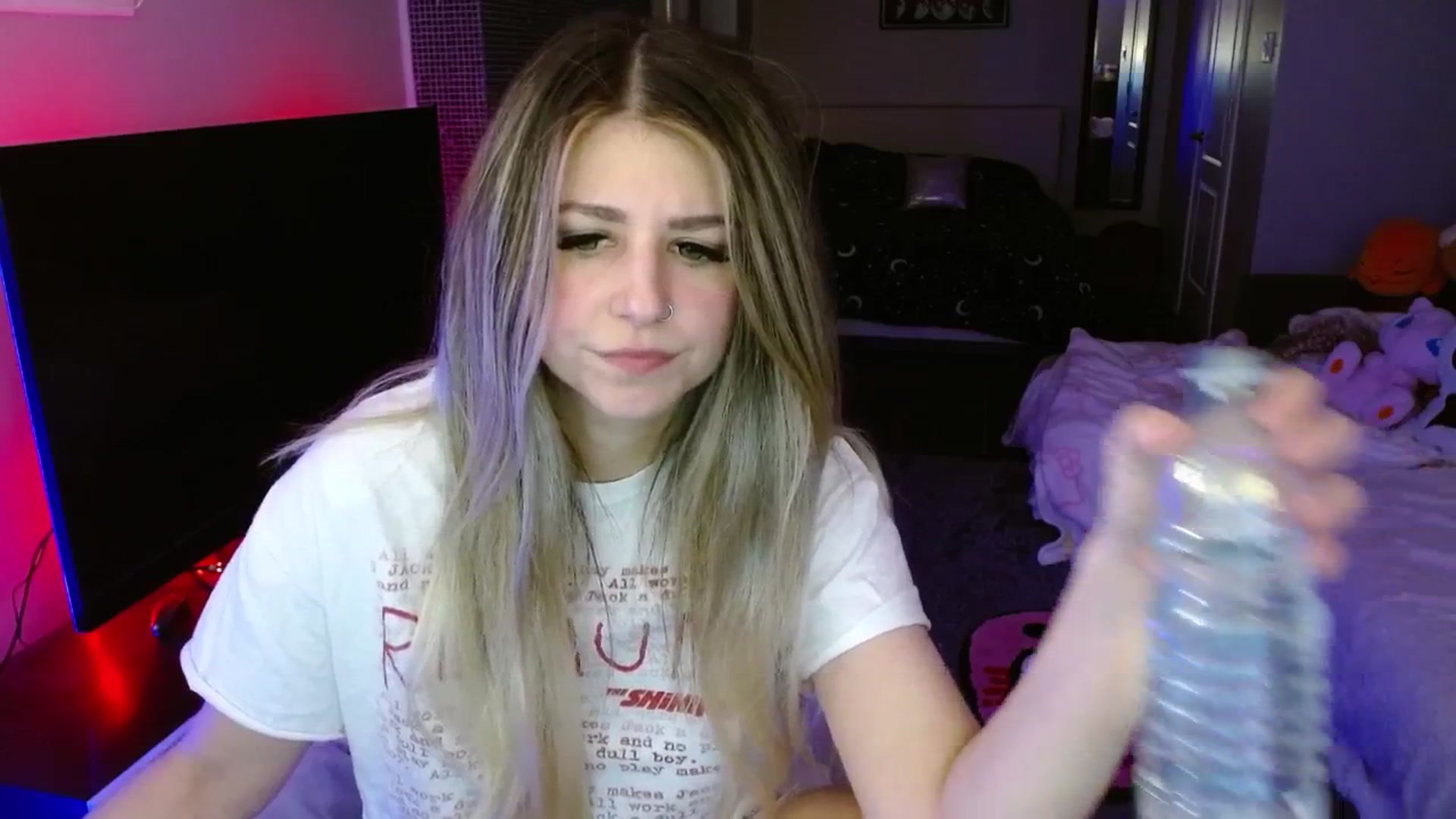 Gallery image thumbnail from Serafina's myfreecams stream on, 04/24/2025, 05:05 image 15 of 20