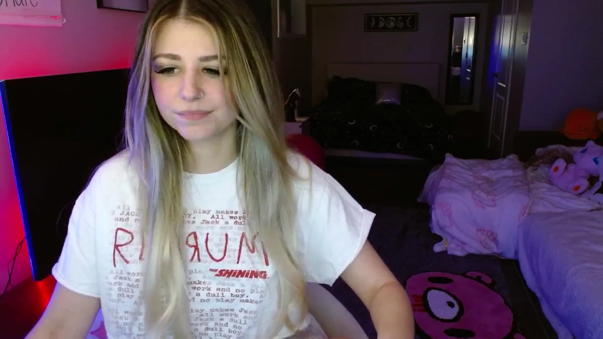 Gallery image thumbnail from Serafina's myfreecams stream on, 04/24/2025, 05:05 image 7 of 20