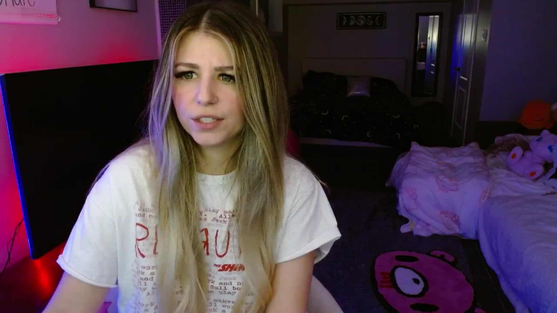 Gallery image thumbnail from Serafina's myfreecams stream on, 04/24/2025, 05:05 image 8 of 20