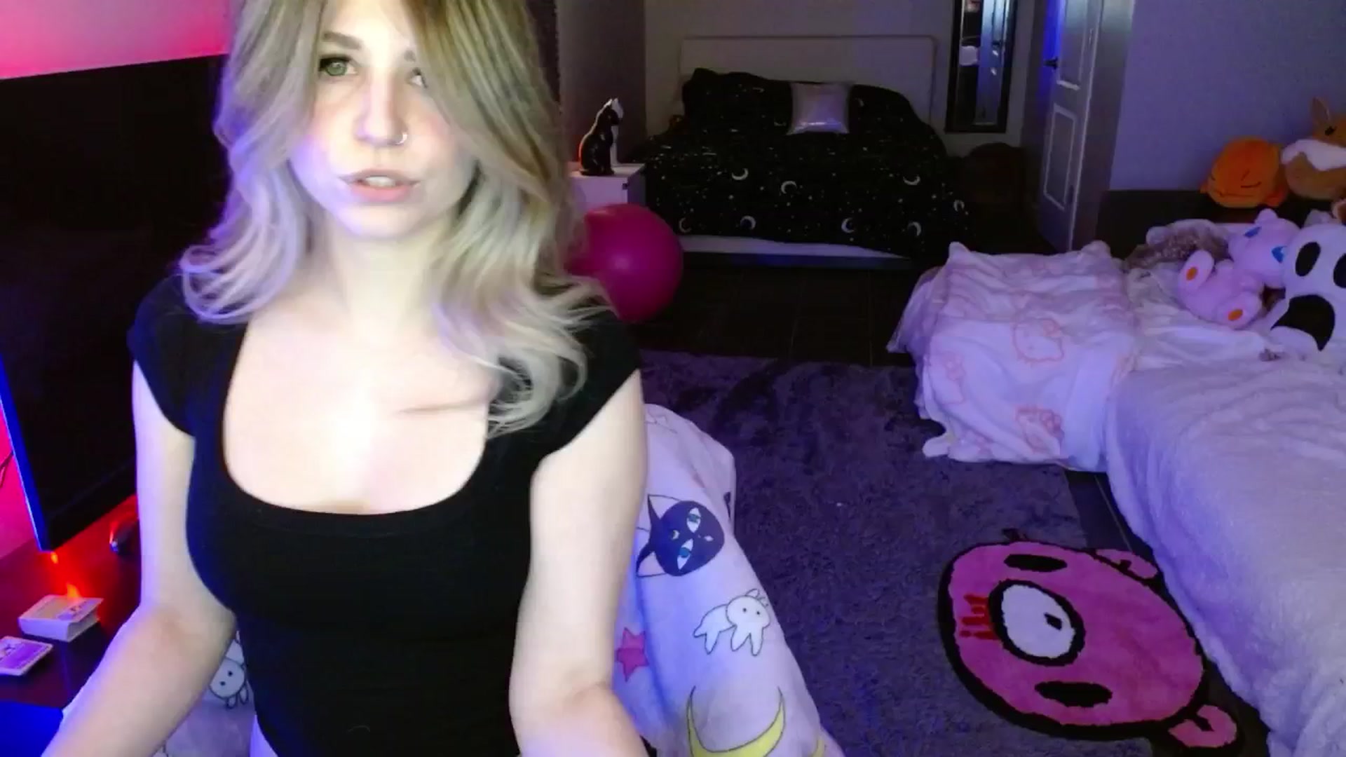 Gallery image thumbnail from Serafina's myfreecams stream on, 04/25/2025, 04:37 image 15 of 20