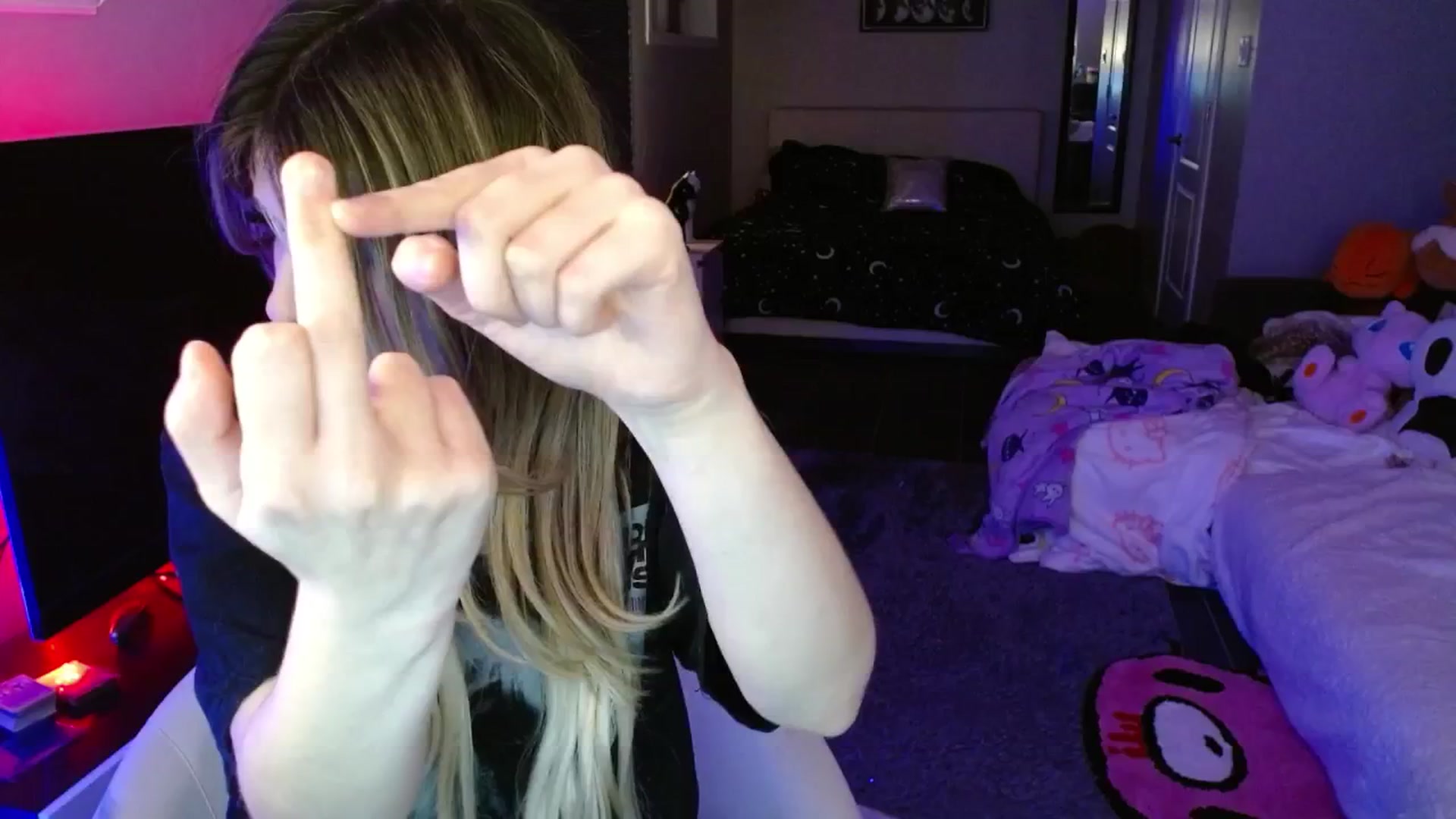Gallery image thumbnail from Serafina's myfreecams stream on, 04/26/2025, 05:38 image 16 of 20