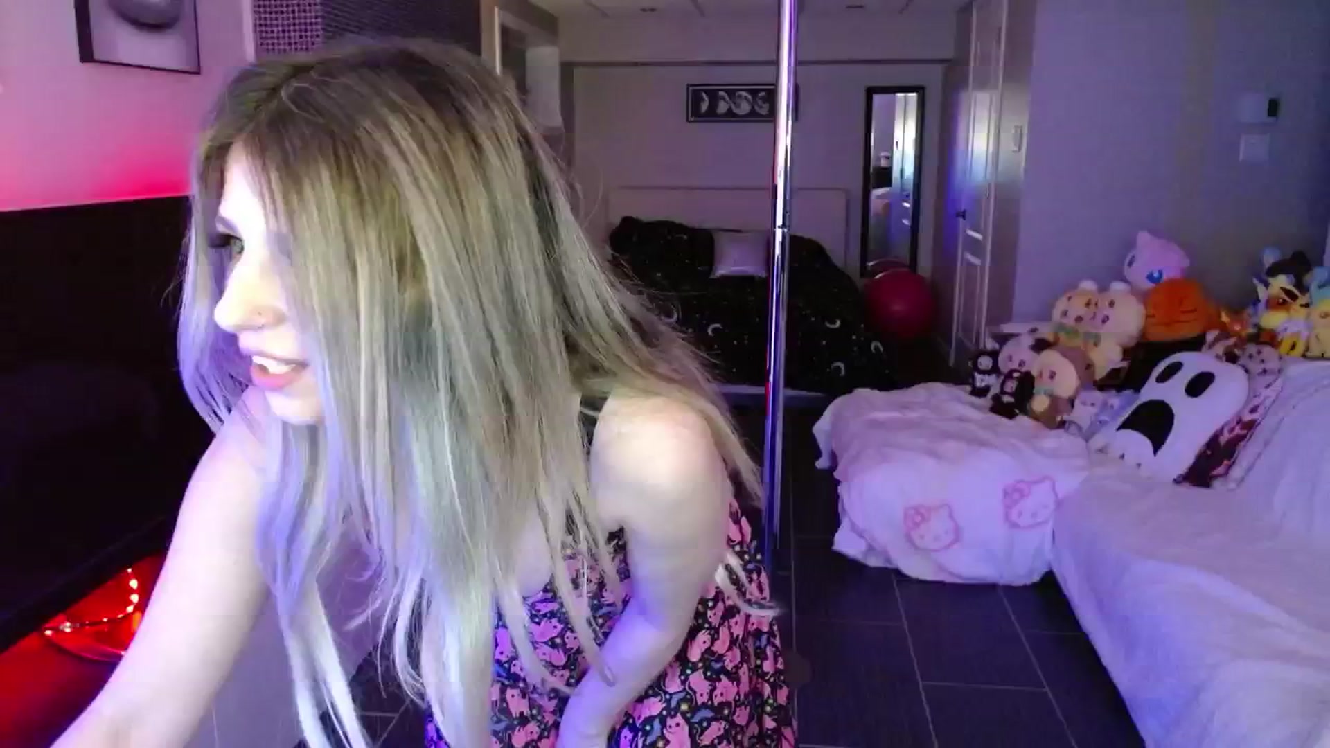 Gallery image thumbnail from Serafina's myfreecams stream on, 05/03/2025, 05:48 image 13 of 20