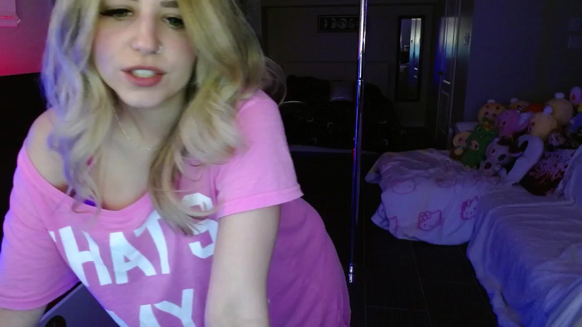 Gallery image thumbnail from Serafina's myfreecams stream on, 05/16/2025, 03:32 image 6 of 20