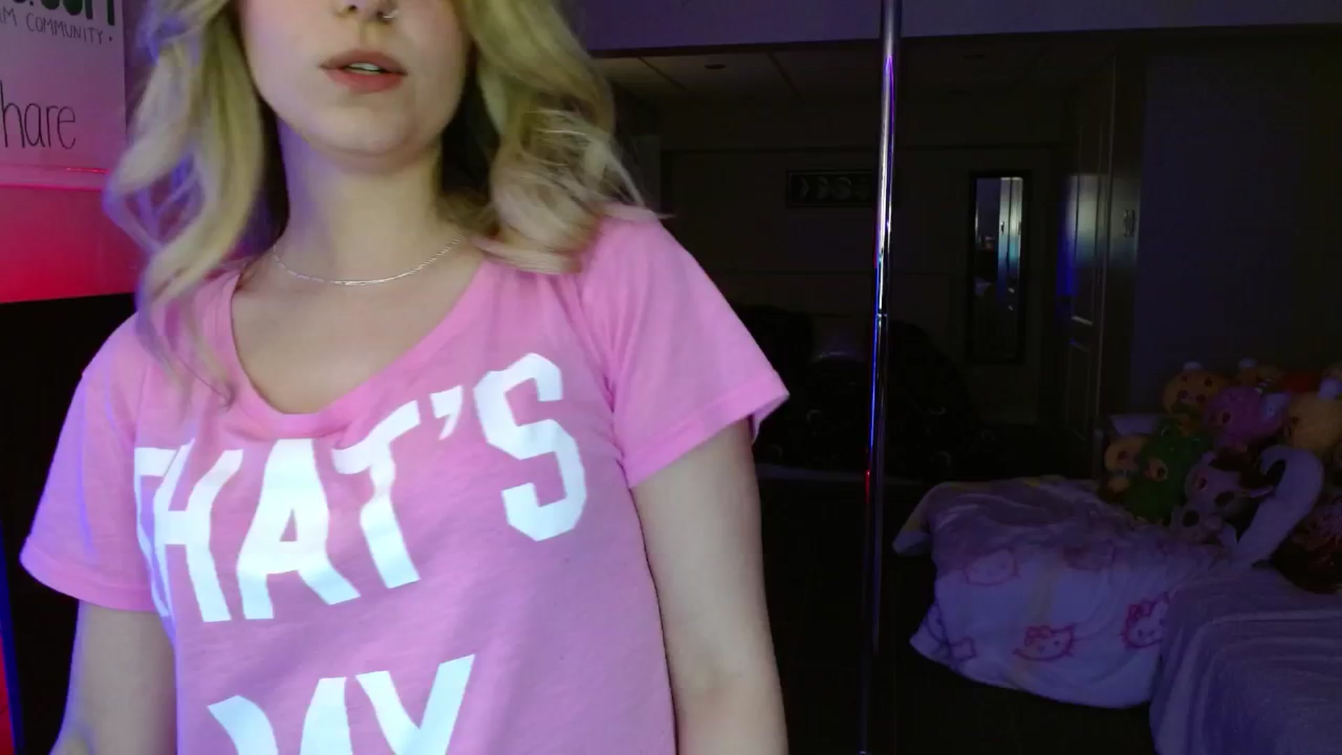Gallery image thumbnail from Serafina's myfreecams stream on, 05/16/2025, 03:32 image 18 of 20