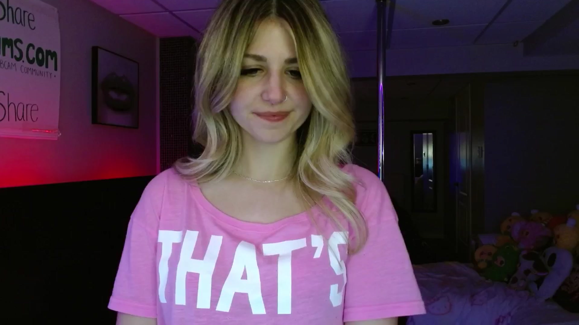 Gallery image thumbnail from Serafina's myfreecams stream on, 05/16/2025, 05:49 image 15 of 20