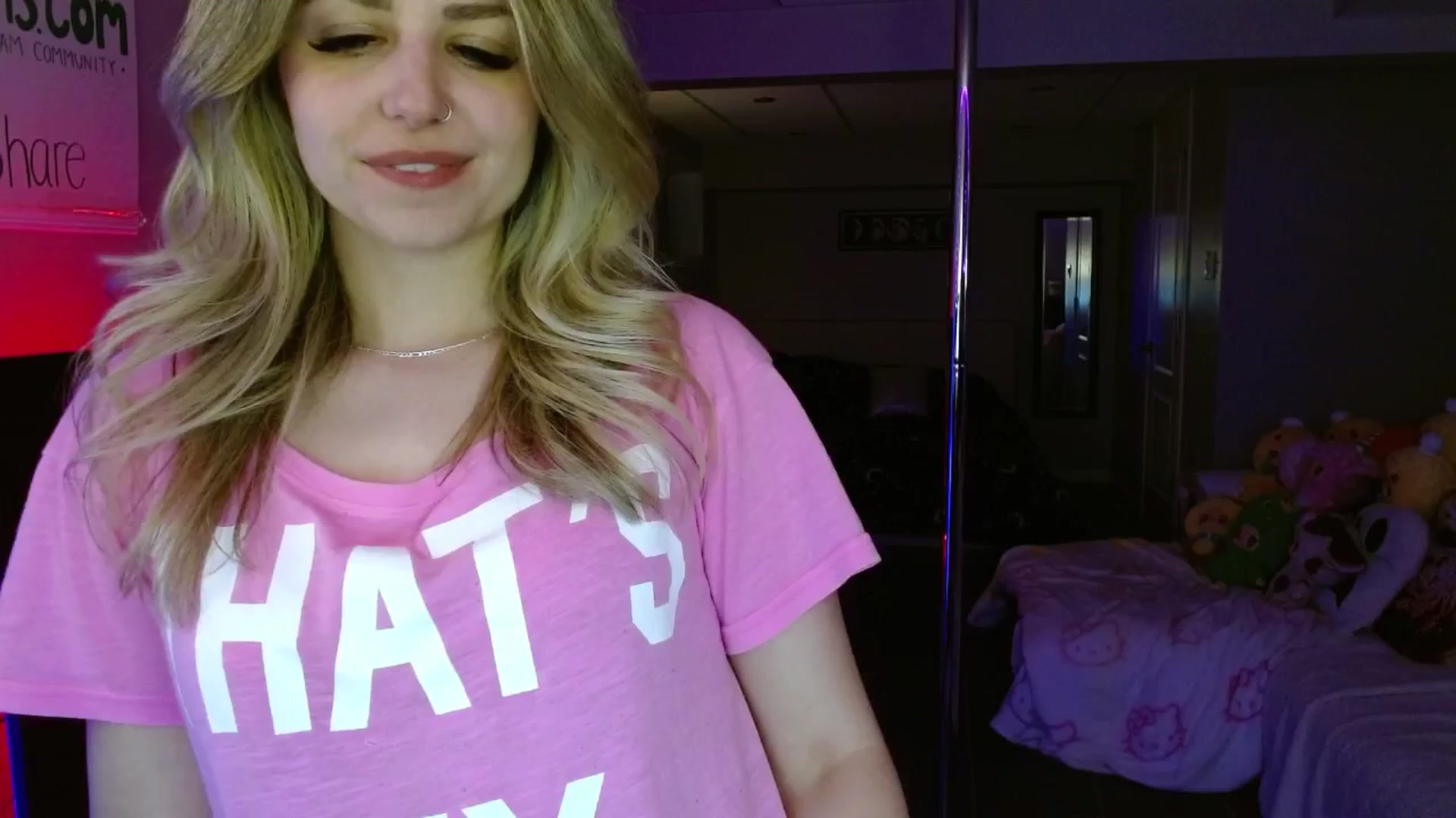 Gallery image thumbnail from Serafina's myfreecams stream on, 05/16/2025, 05:49 image 17 of 20