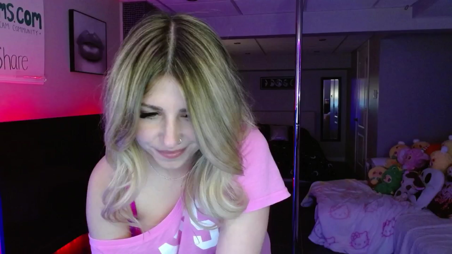 Gallery image thumbnail from Serafina's myfreecams stream on, 05/16/2025, 05:49 image 6 of 20