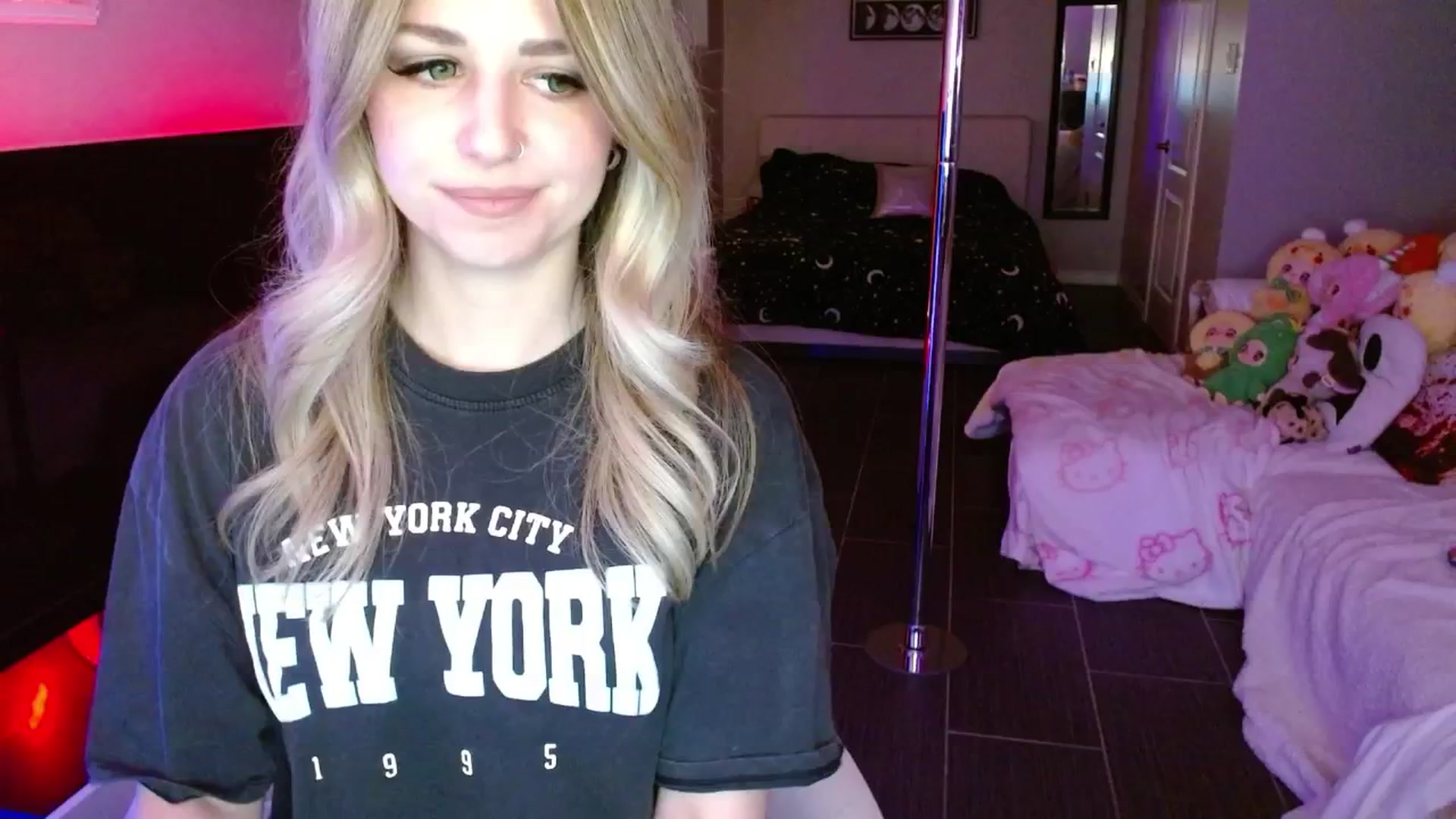 Gallery image thumbnail from Serafina's myfreecams stream on, 05/17/2025, 04:26 image 20 of 20