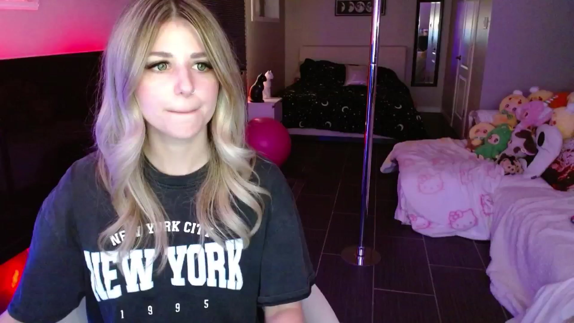 Gallery image thumbnail from Serafina's myfreecams stream on, 05/17/2025, 04:26 image 12 of 20