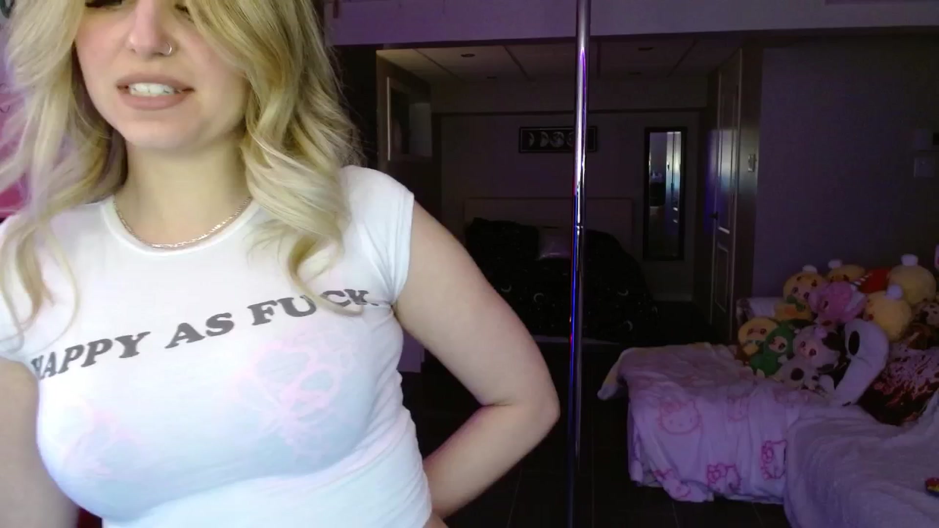 Gallery image thumbnail from Serafina's myfreecams stream on, 05/18/2025, 03:50 image 5 of 20