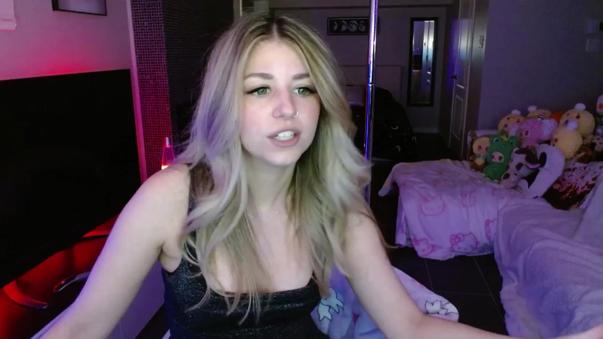 Gallery image thumbnail from Serafina's myfreecams stream on, 05/19/2025, 03:47 image 7 of 20