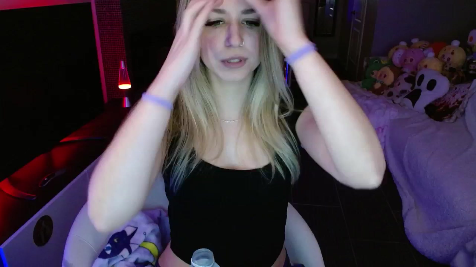 Gallery image thumbnail from Serafina's myfreecams stream on, 05/22/2025, 04:03 image 10 of 20