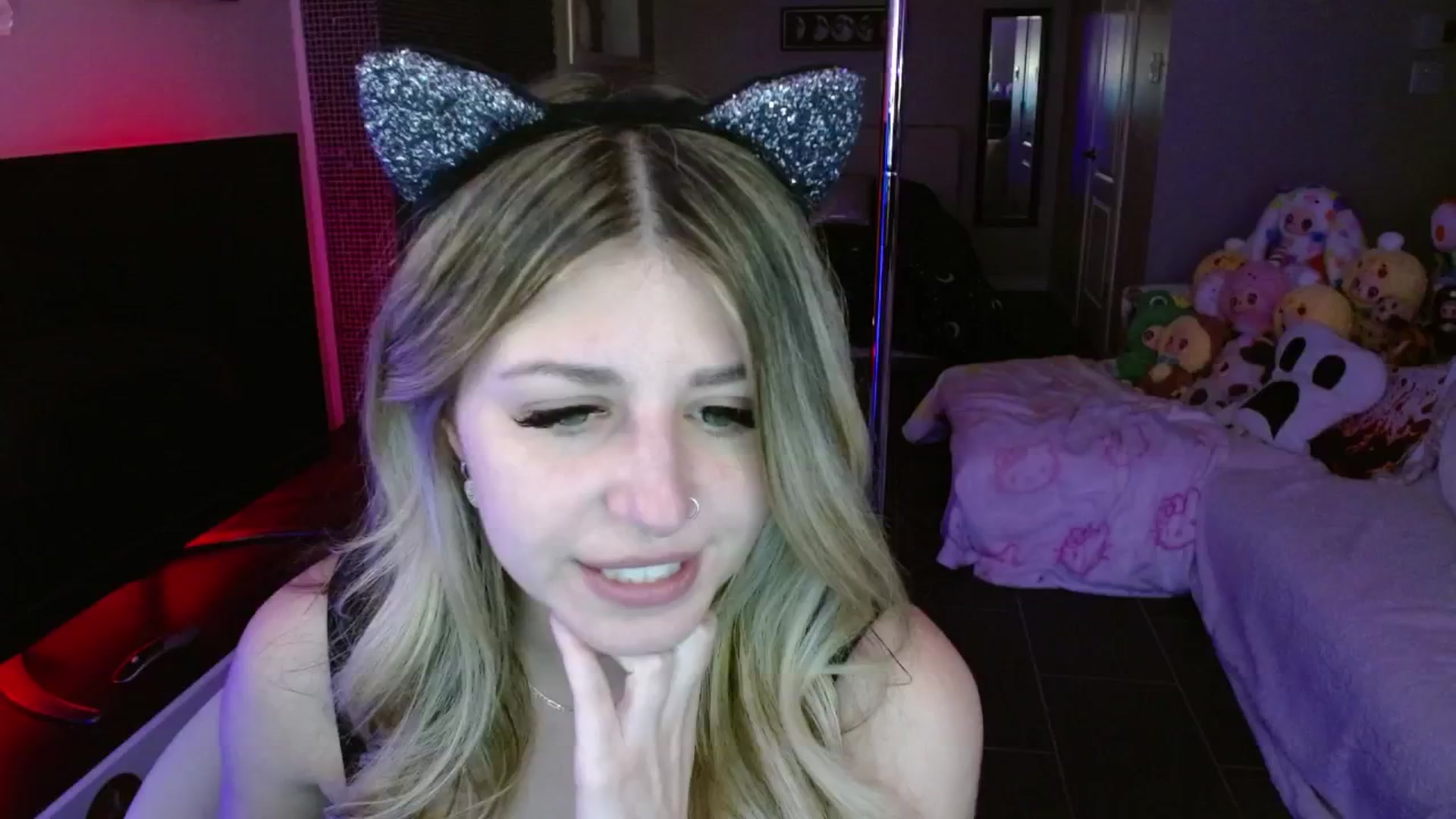 Gallery image thumbnail from Serafina's myfreecams stream on, 05/24/2025, 05:55 image 14 of 20