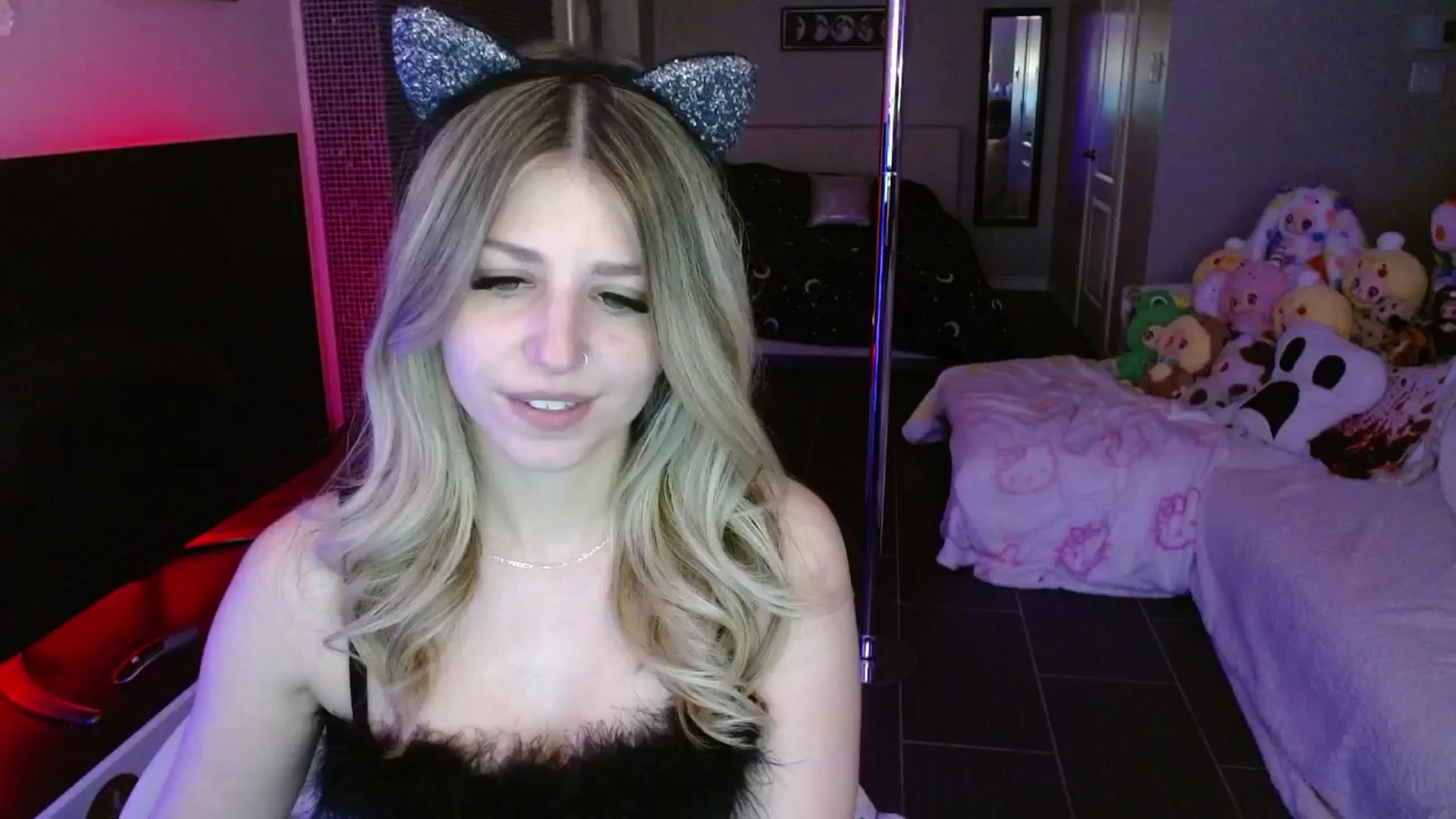 Gallery image thumbnail from Serafina's myfreecams stream on, 05/24/2025, 05:55 image 5 of 20