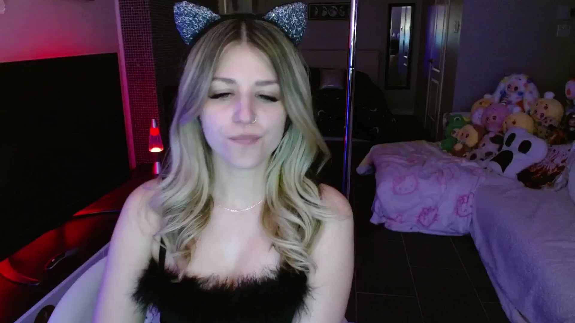 Gallery image thumbnail from Serafina's myfreecams stream on, 05/24/2025, 05:55 image 4 of 20