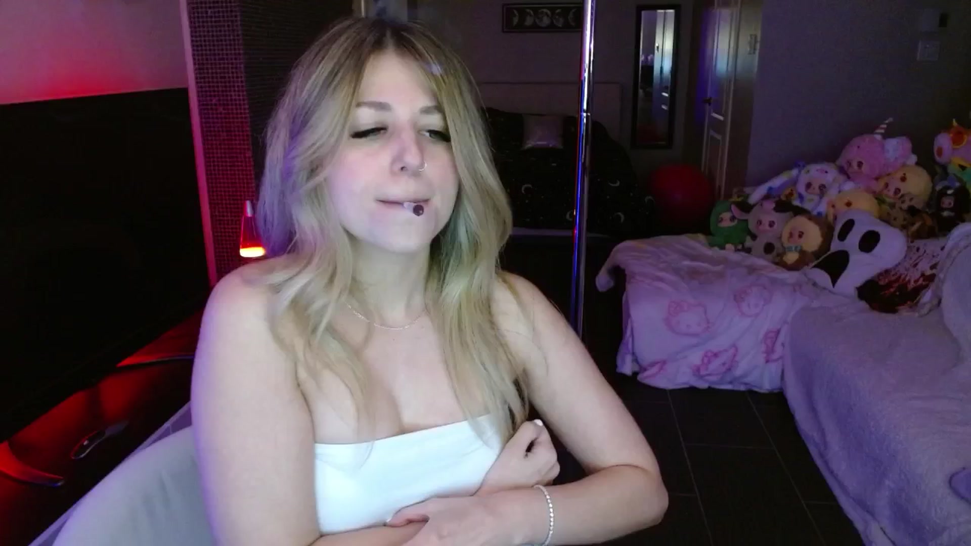 Gallery image thumbnail from Serafina's myfreecams stream on, 05/26/2025, 05:05 image 8 of 20