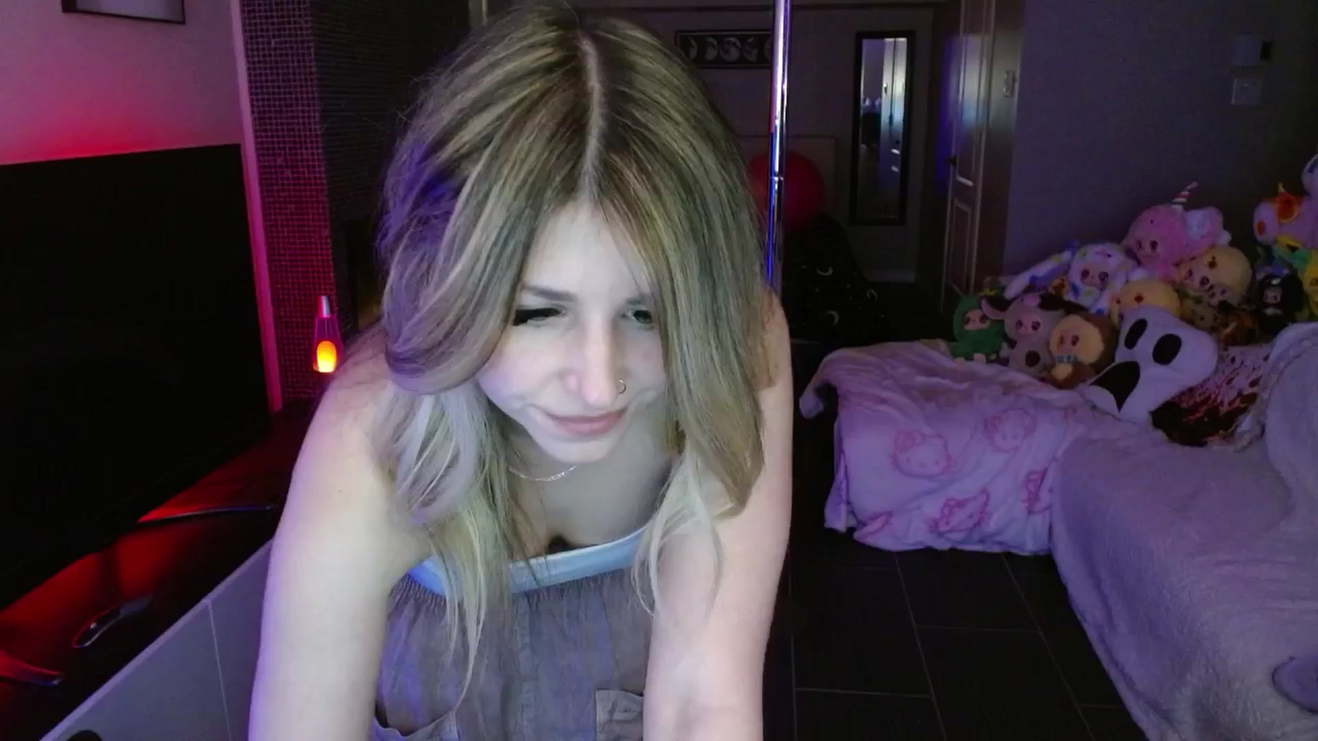 Gallery image thumbnail from Serafina's myfreecams stream on, 05/26/2025, 05:05 image 14 of 20