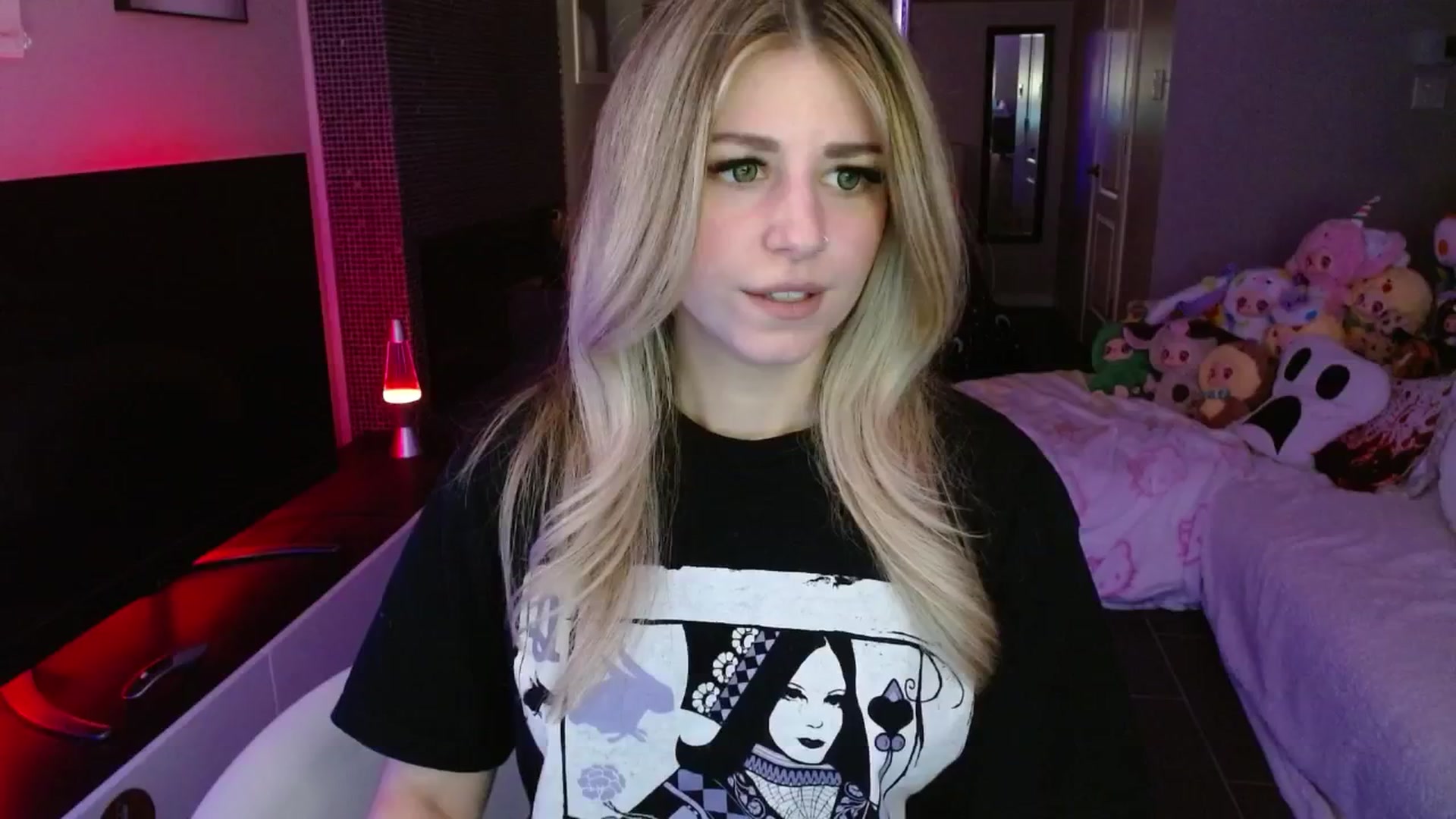 Gallery image thumbnail from Serafina's myfreecams stream on, 05/28/2025, 04:47 image 6 of 20