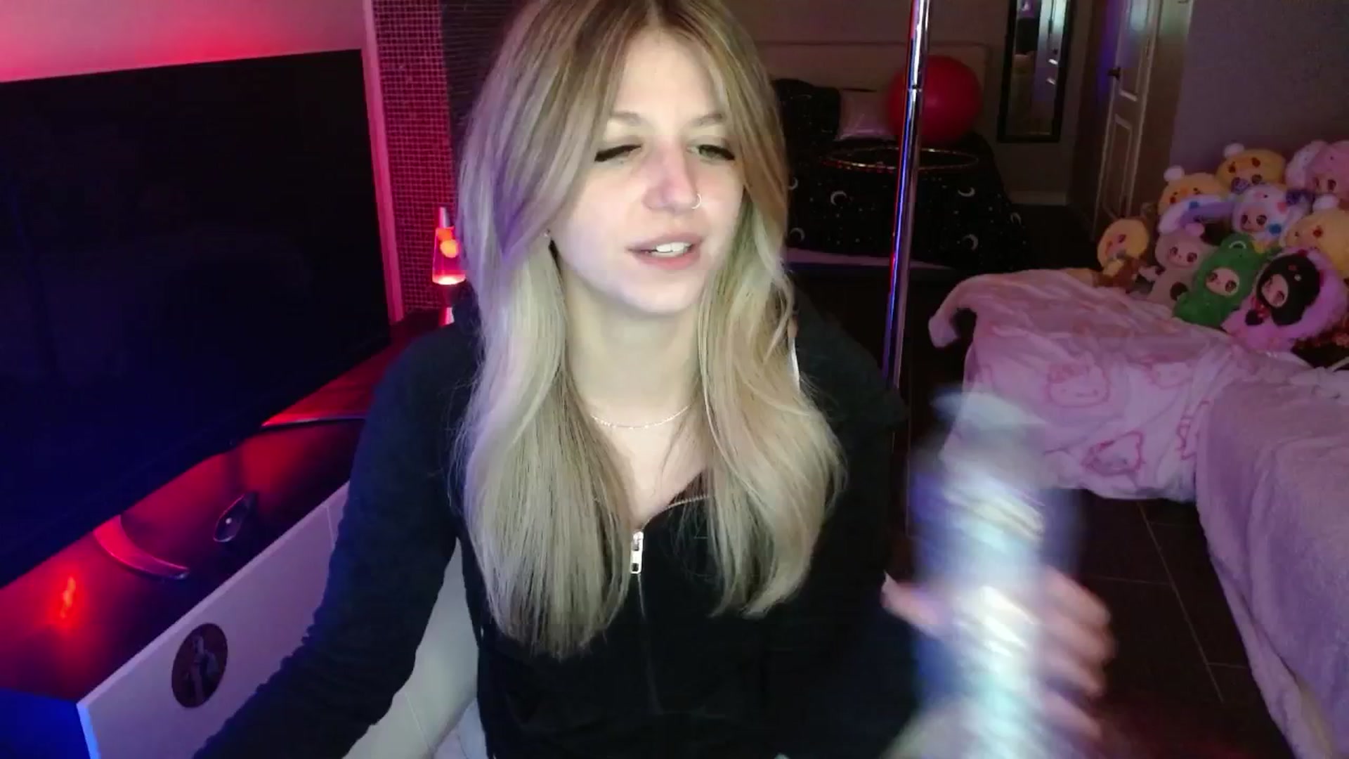 Gallery image thumbnail from Serafina's myfreecams stream on, 05/30/2025, 05:45 image 6 of 20