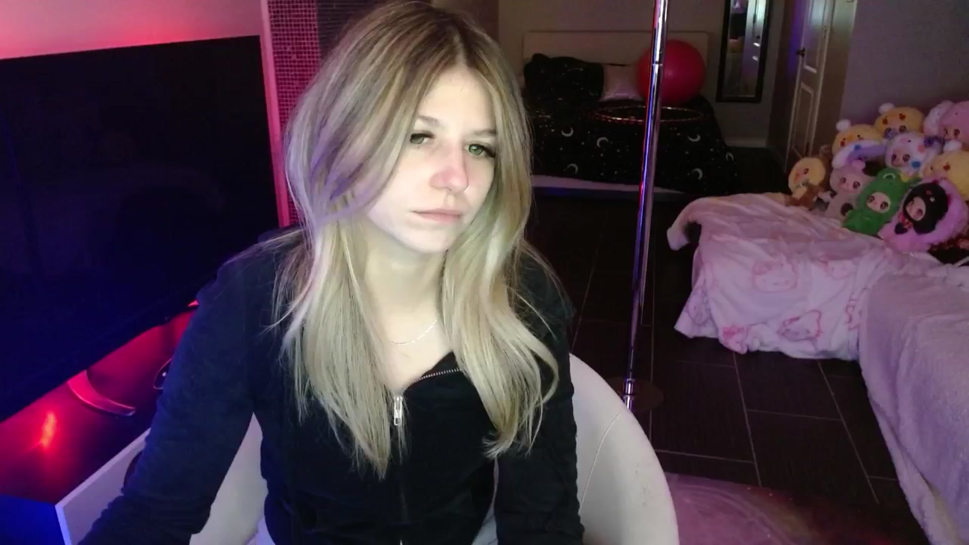 Gallery image thumbnail from Serafina's myfreecams stream on, 05/30/2025, 05:45 image 20 of 20
