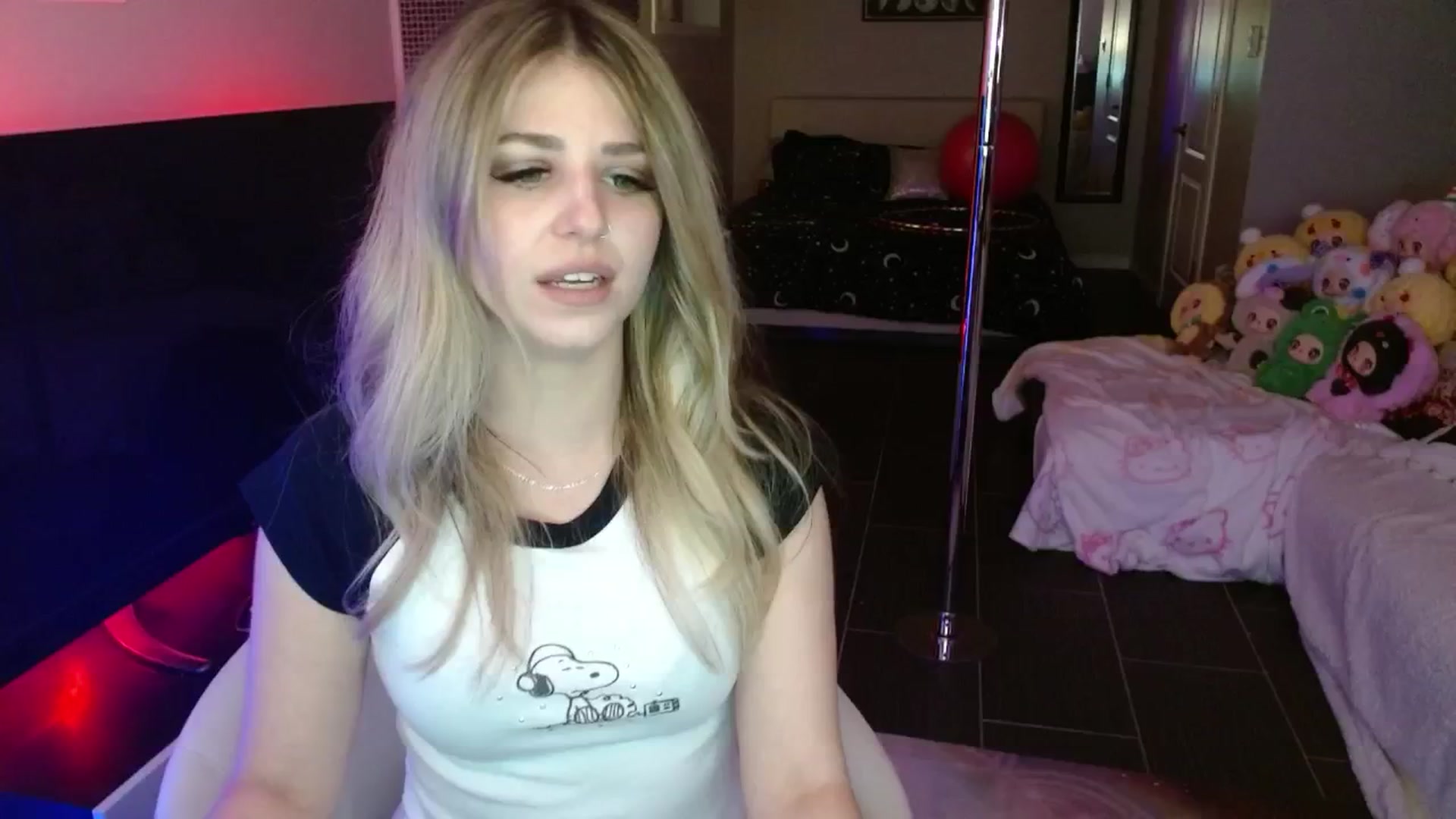 Gallery image thumbnail from Serafina's myfreecams stream on, 05/31/2025, 04:20 image 11 of 20