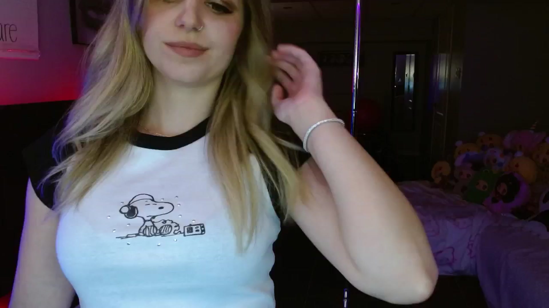 Gallery image thumbnail from Serafina's myfreecams stream on, 05/31/2025, 04:20 image 15 of 20