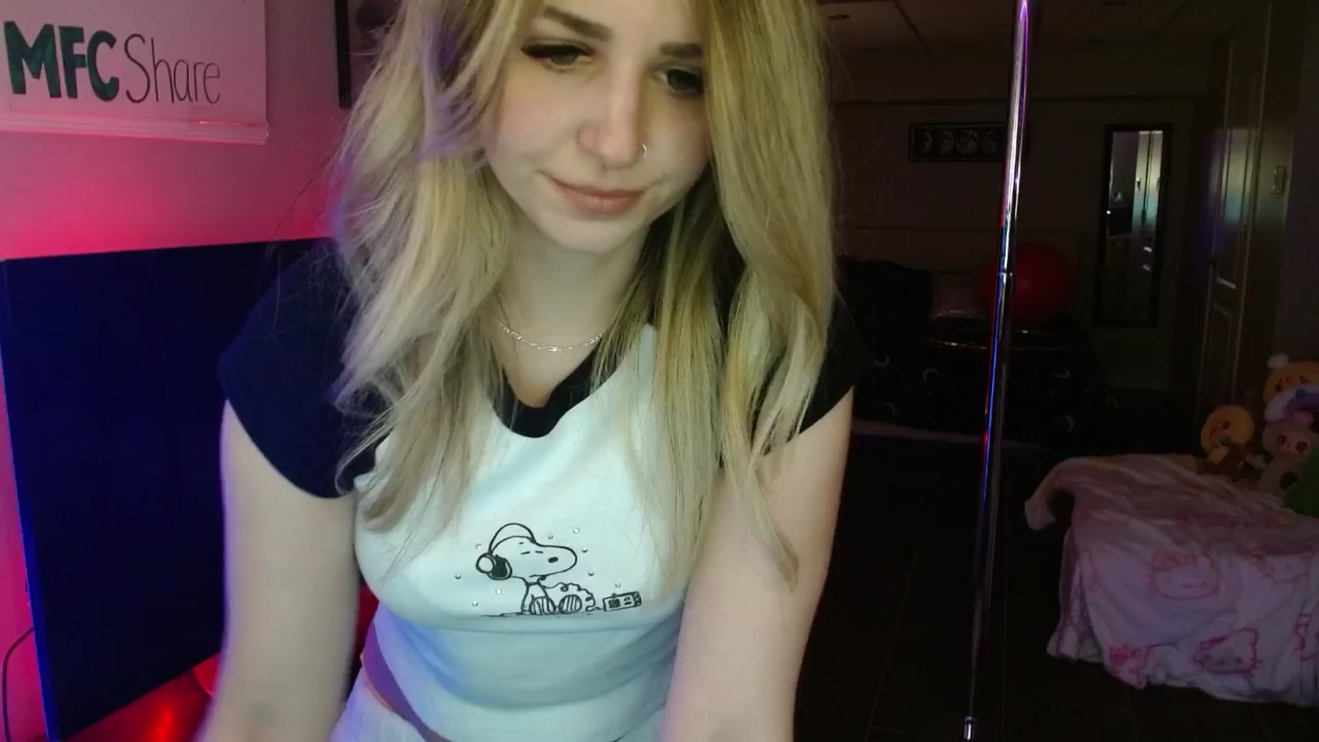Gallery image thumbnail from Serafina's myfreecams stream on, 05/31/2025, 04:20 image 17 of 20