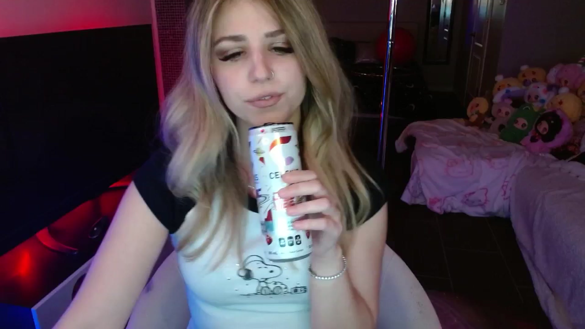 Gallery image thumbnail from Serafina's myfreecams stream on, 05/31/2025, 04:20 image 5 of 20