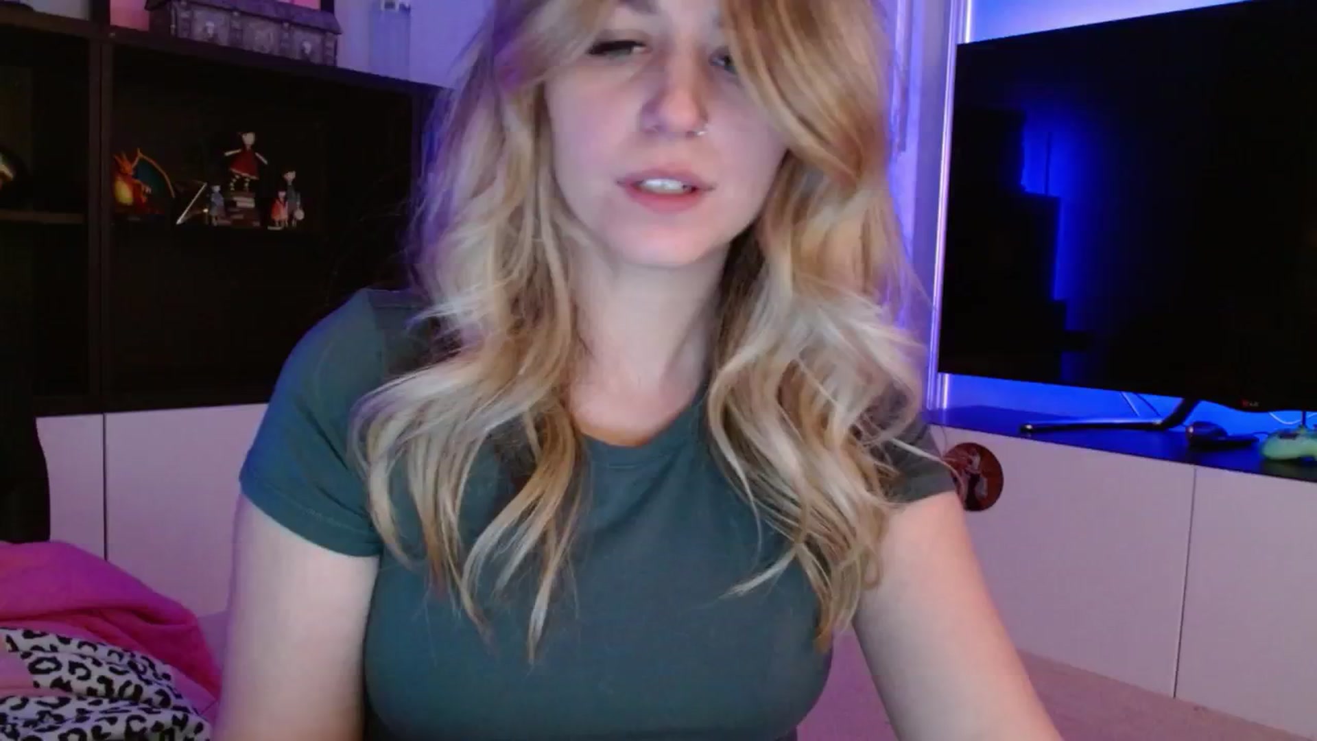 Gallery image thumbnail from Serafina's myfreecams stream on, 06/02/2025, 06:14 image 7 of 20