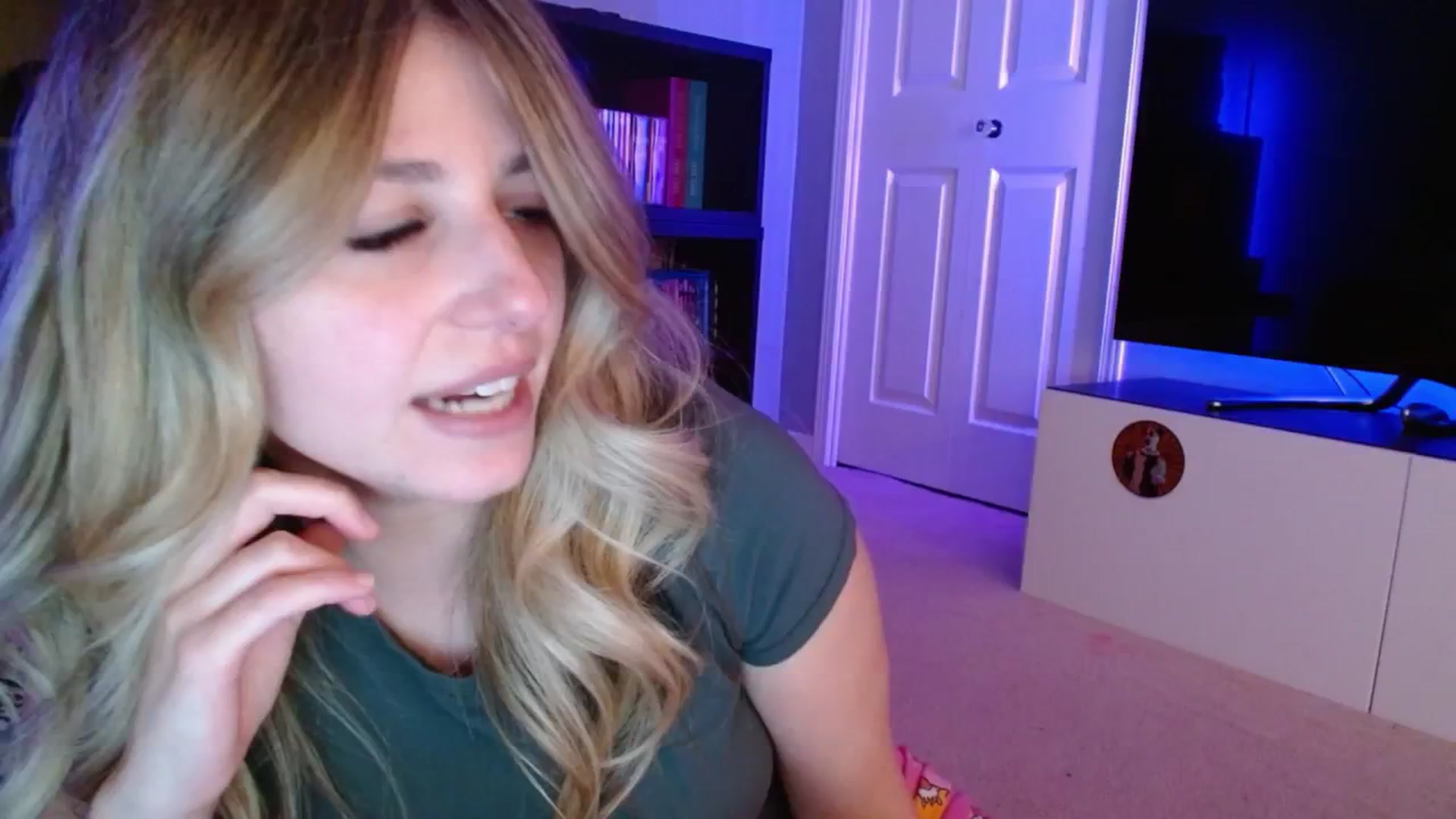 Gallery image thumbnail from Serafina's myfreecams stream on, 06/02/2025, 06:14 image 8 of 20