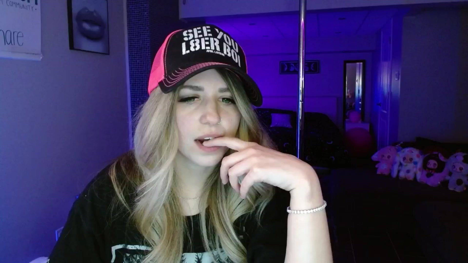 Gallery image thumbnail from Serafina's myfreecams stream on, 06/09/2025, 03:19 image 7 of 20