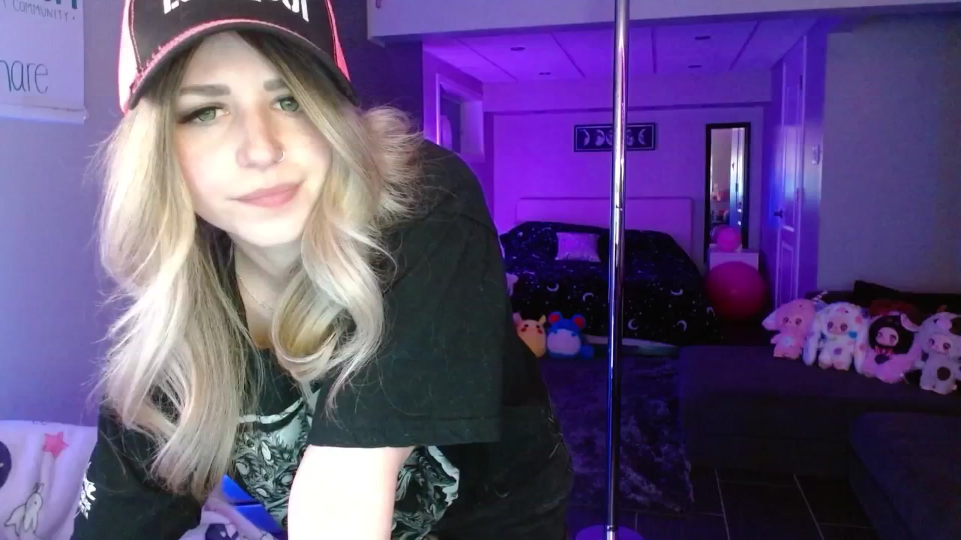 Gallery image thumbnail from Serafina's myfreecams stream on, 06/09/2025, 03:19 image 4 of 20