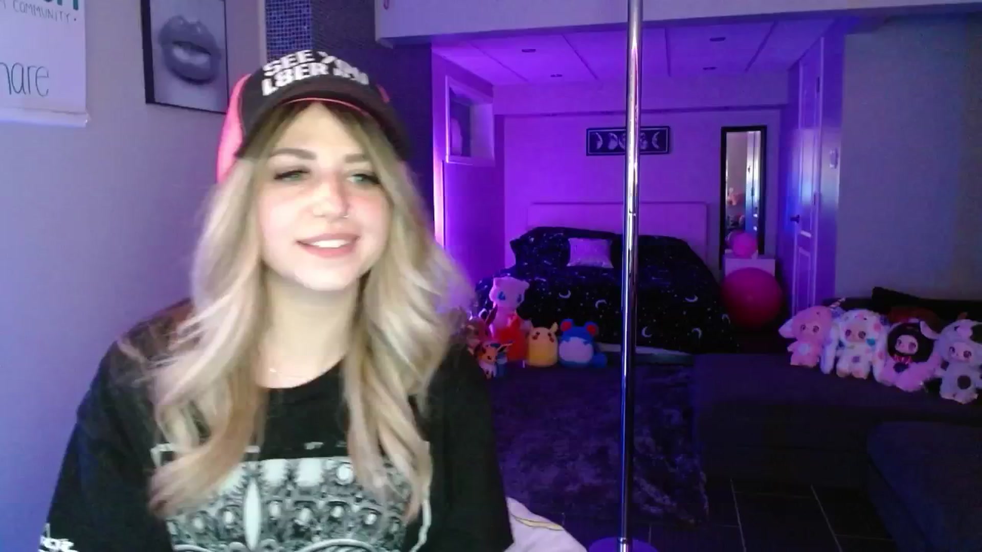 Gallery image thumbnail from Serafina's myfreecams stream on, 06/09/2025, 03:19 image 19 of 20