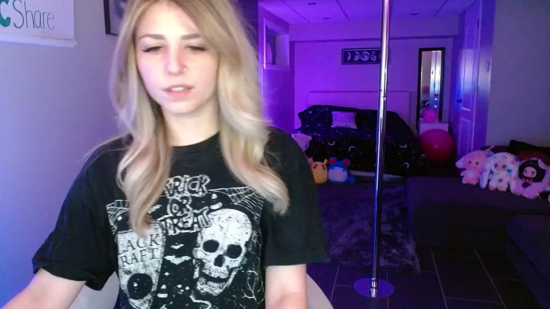 Gallery image thumbnail from Serafina's myfreecams stream on, 06/13/2025, 04:31 image 5 of 20