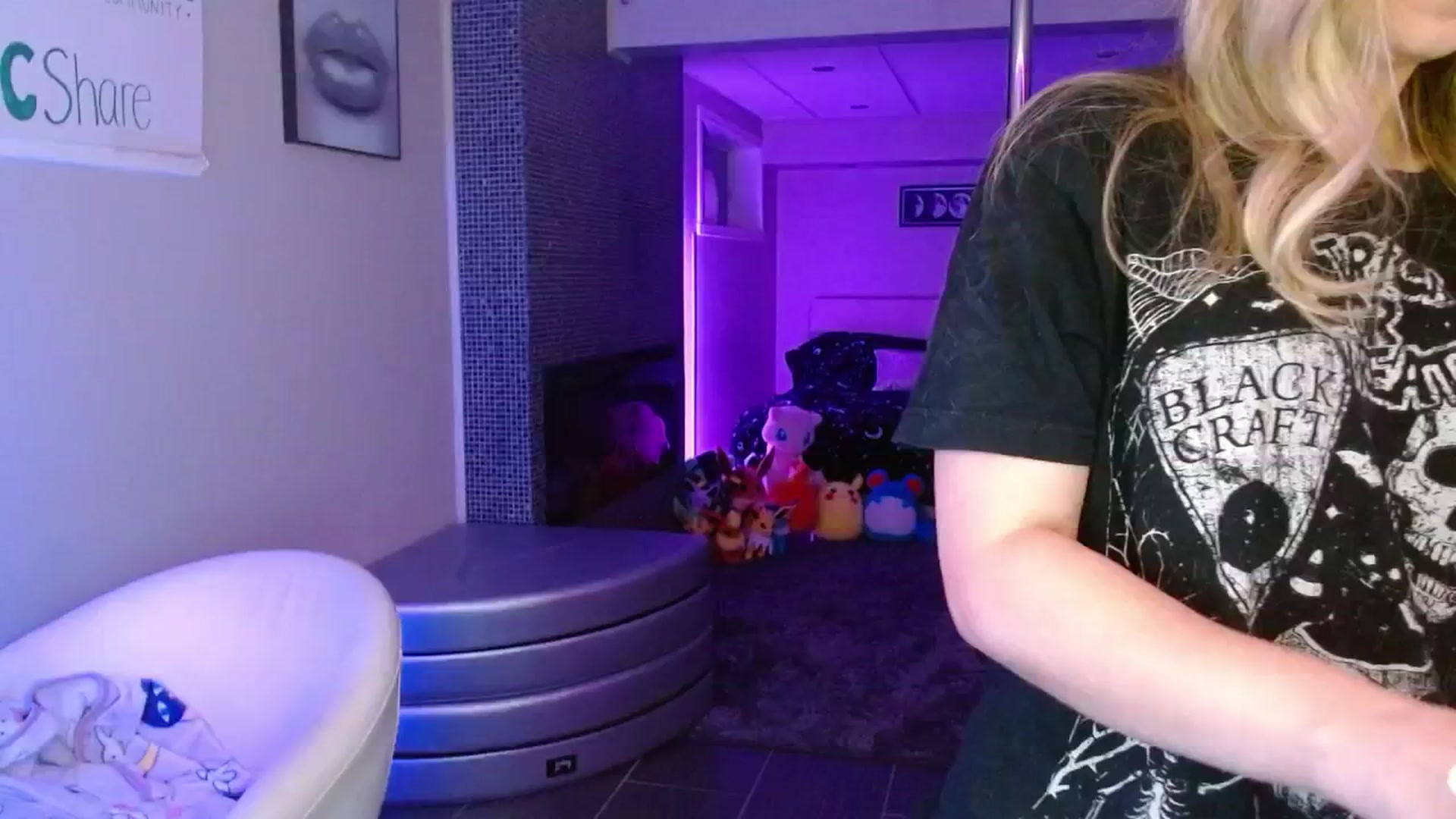 Gallery image thumbnail from Serafina's myfreecams stream on, 06/13/2025, 04:31 image 9 of 20
