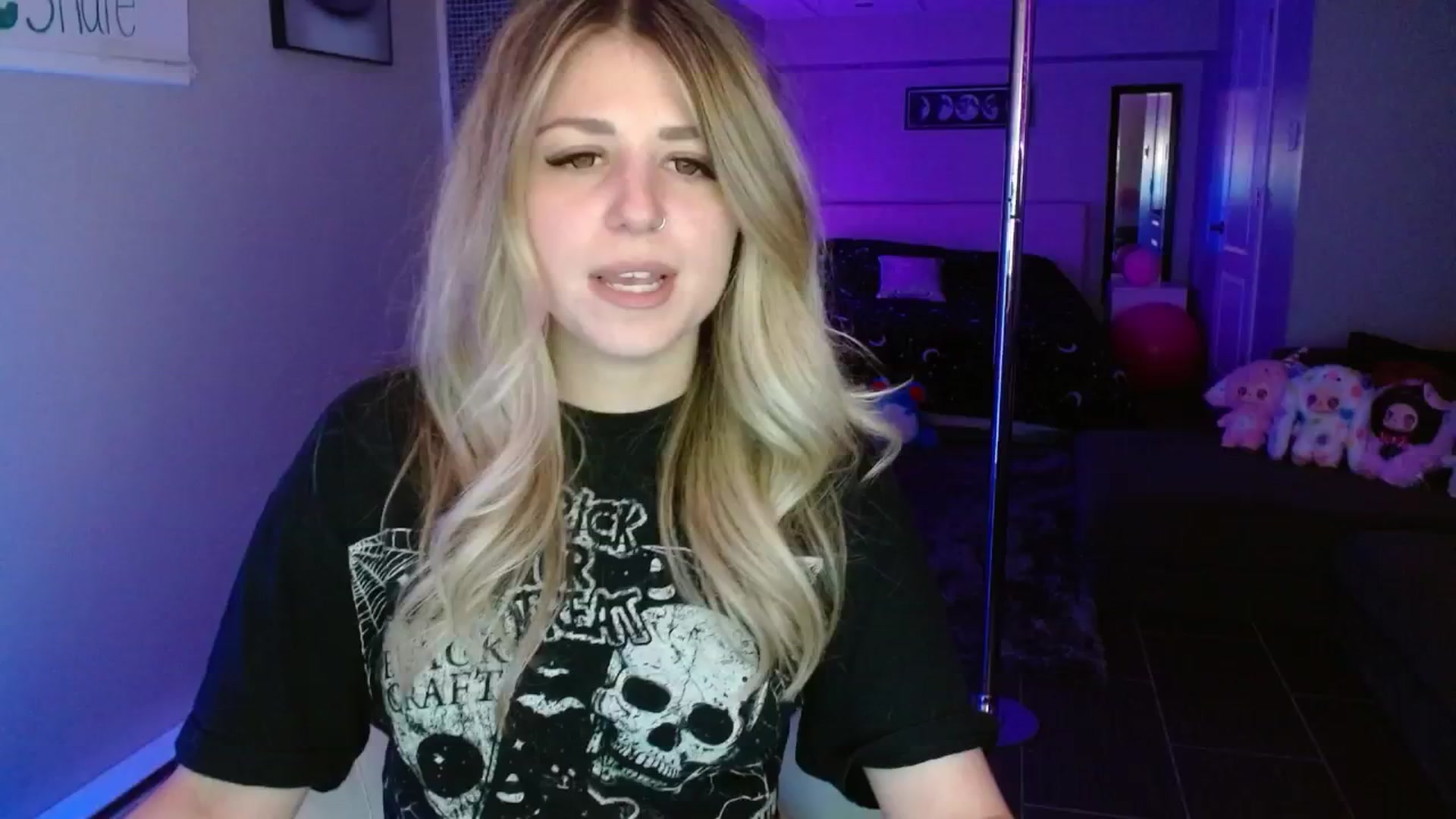 Gallery image thumbnail from Serafina's myfreecams stream on, 06/13/2025, 04:31 image 18 of 20