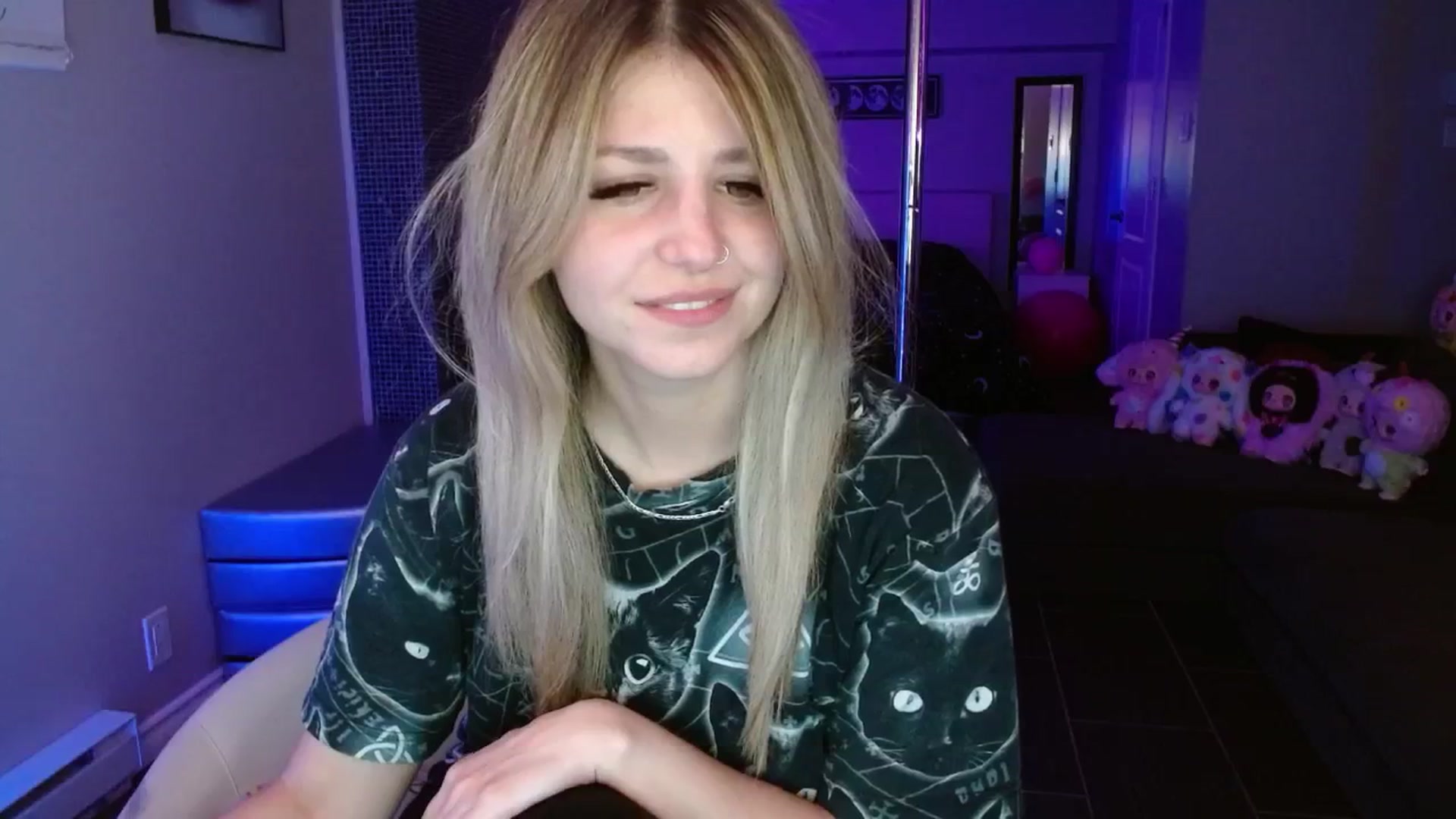 Gallery image thumbnail from Serafina's myfreecams stream on, 06/14/2025, 05:29 image 12 of 20