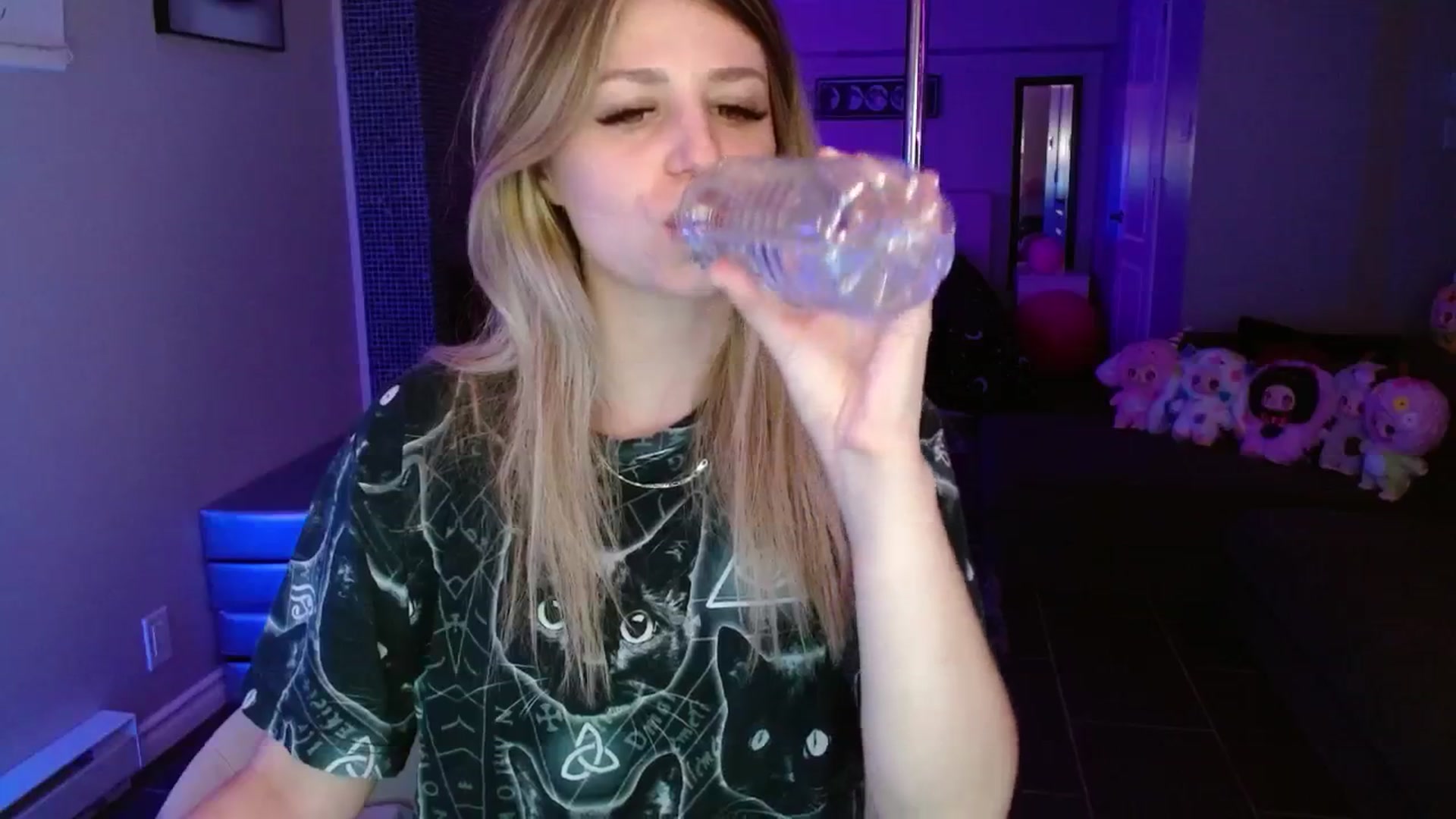 Gallery image thumbnail from Serafina's myfreecams stream on, 06/14/2025, 05:29 image 7 of 20